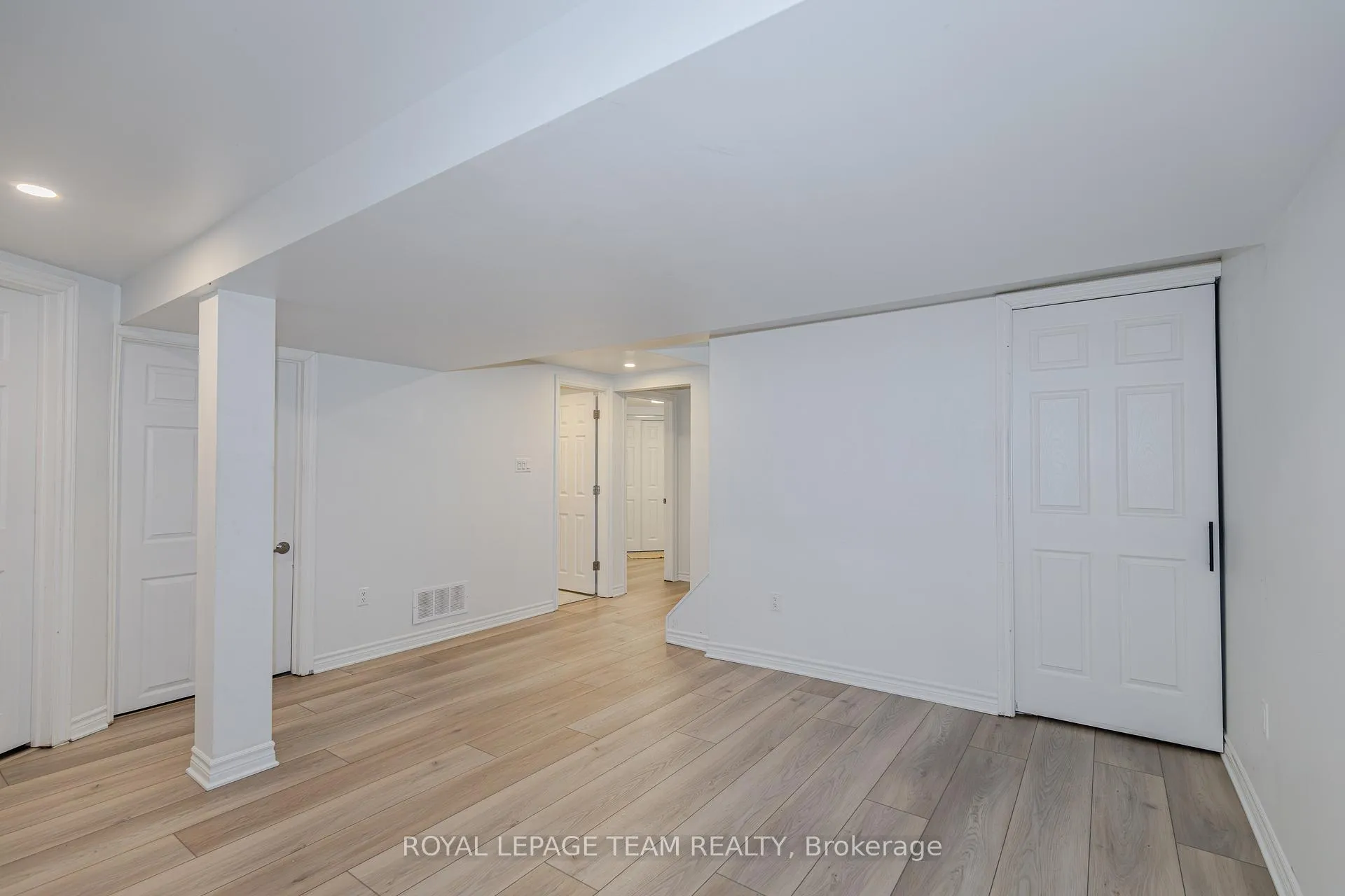 Photo 5 of Unit B, 37 Ballantrae Way, Ottawa, Kanata - Glencairn/Hazeldean — HOMEH