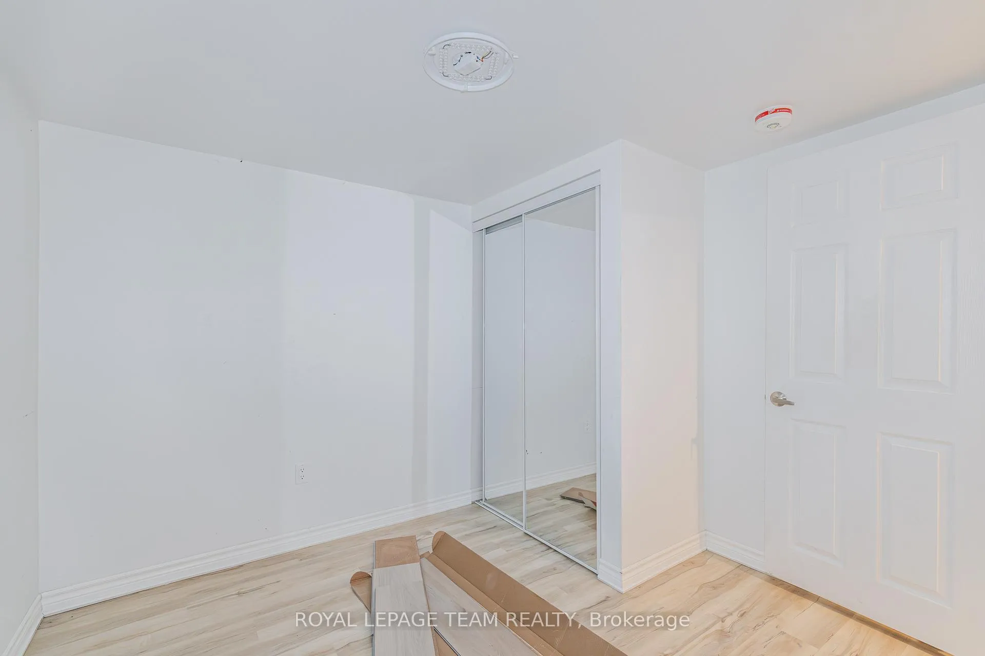 Photo 18 of Unit B, 37 Ballantrae Way, Ottawa, Kanata - Glencairn/Hazeldean — HOMEH