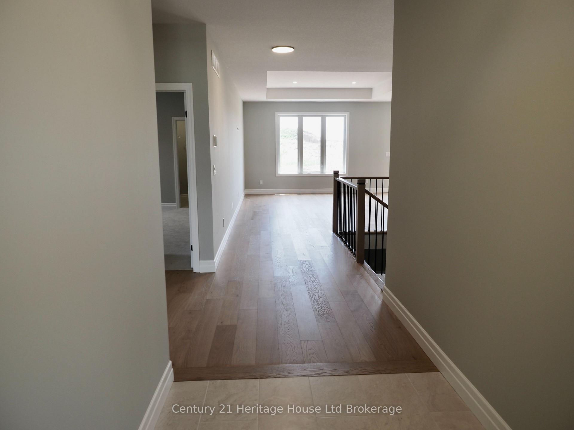 Photo 4 of 9 Sycamore Drive, Tillsonburg — HOMEH