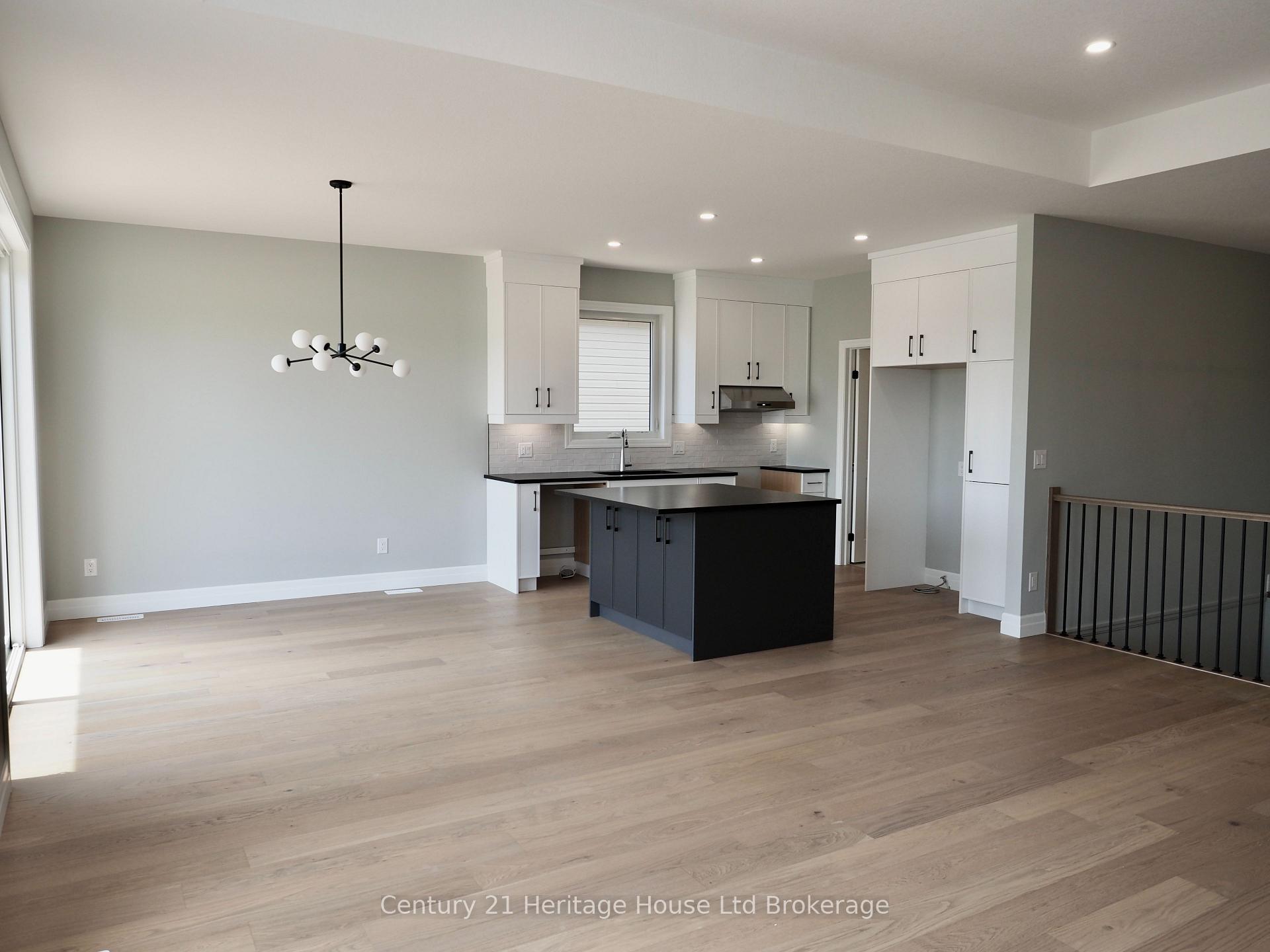 Photo 6 of 9 Sycamore Drive, Tillsonburg — HOMEH