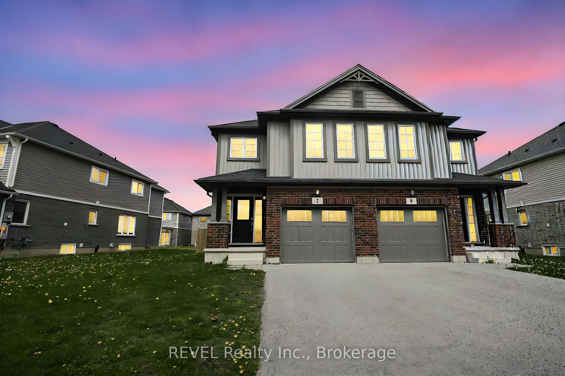 Photo 2 of 7 Hawthorn Avenue, Thorold, Confederation Heights — HOMEH