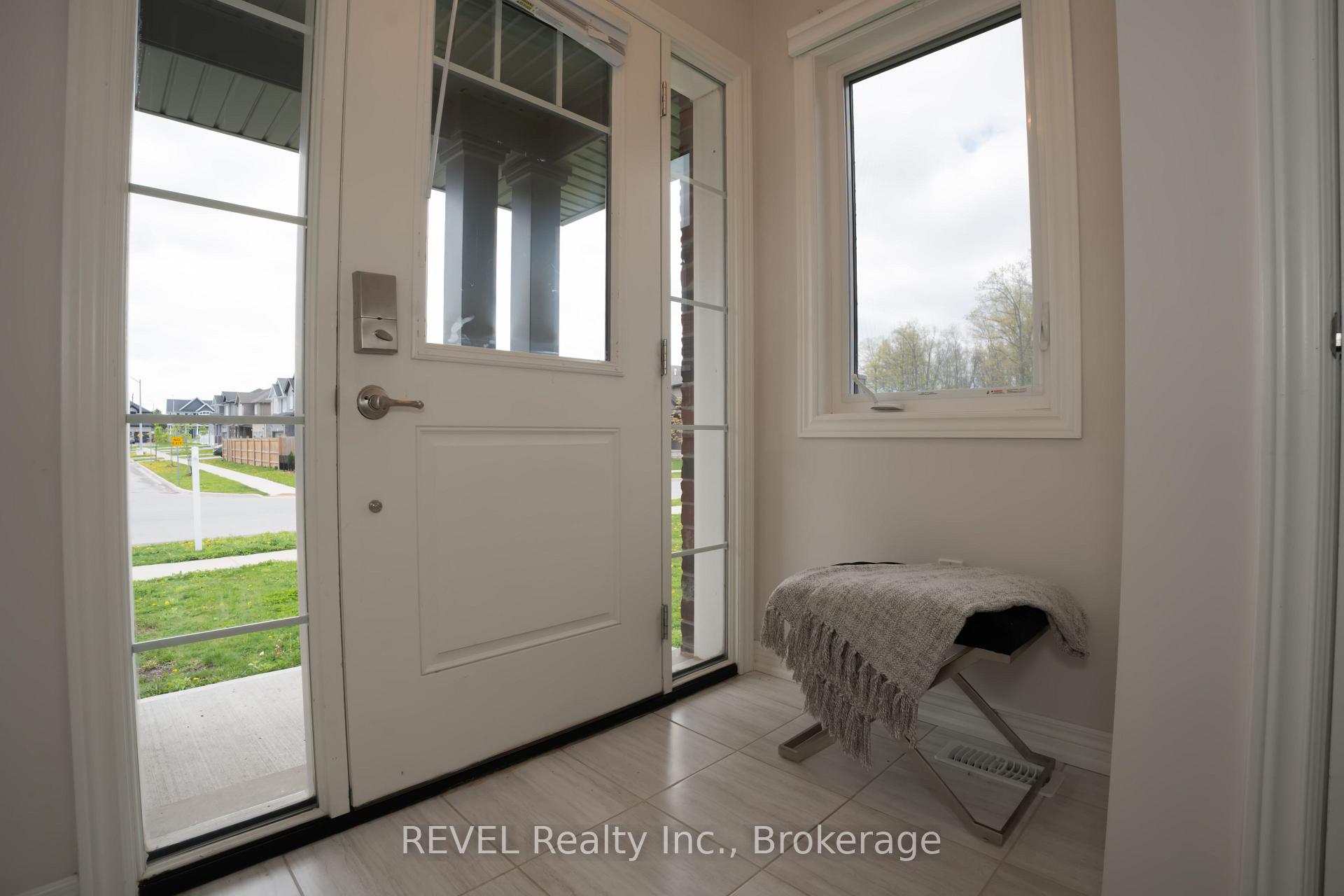 Photo 6 of 7 Hawthorn Avenue, Thorold, Confederation Heights — HOMEH