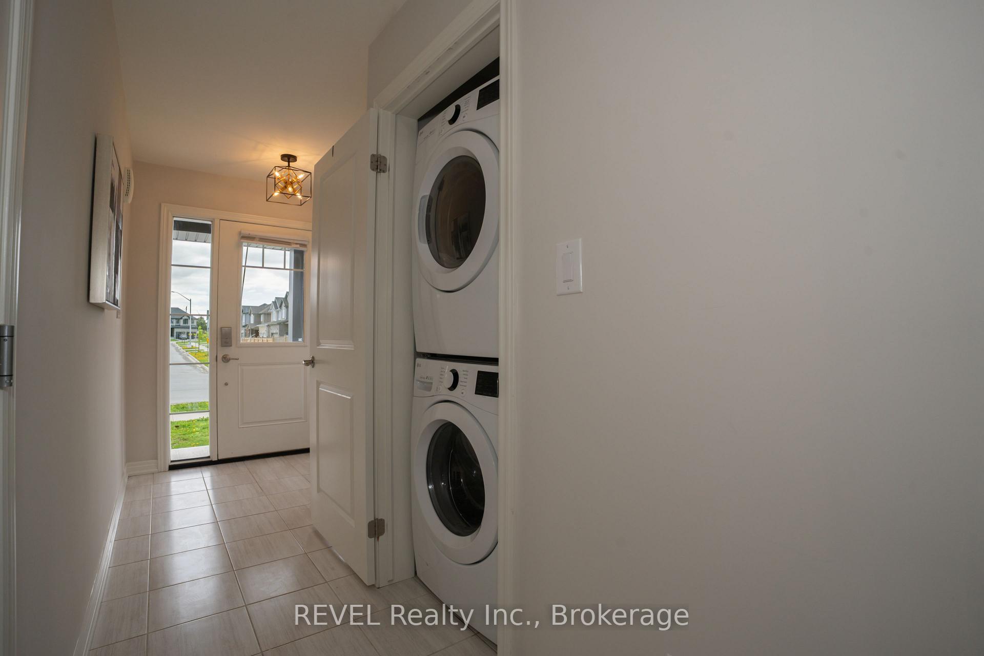 Photo 7 of 7 Hawthorn Avenue, Thorold, Confederation Heights — HOMEH