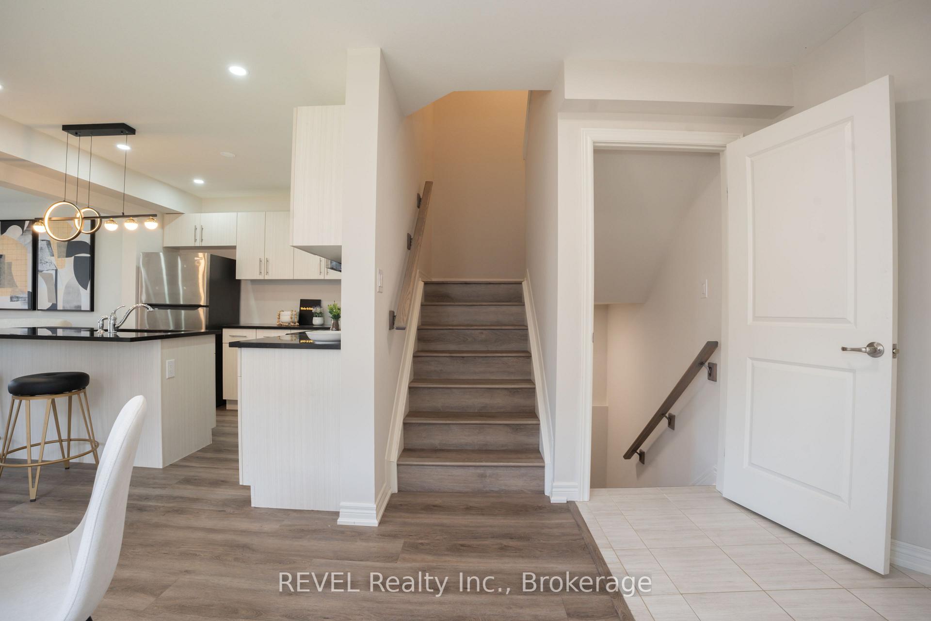 Photo 11 of 7 Hawthorn Avenue, Thorold, Confederation Heights — HOMEH
