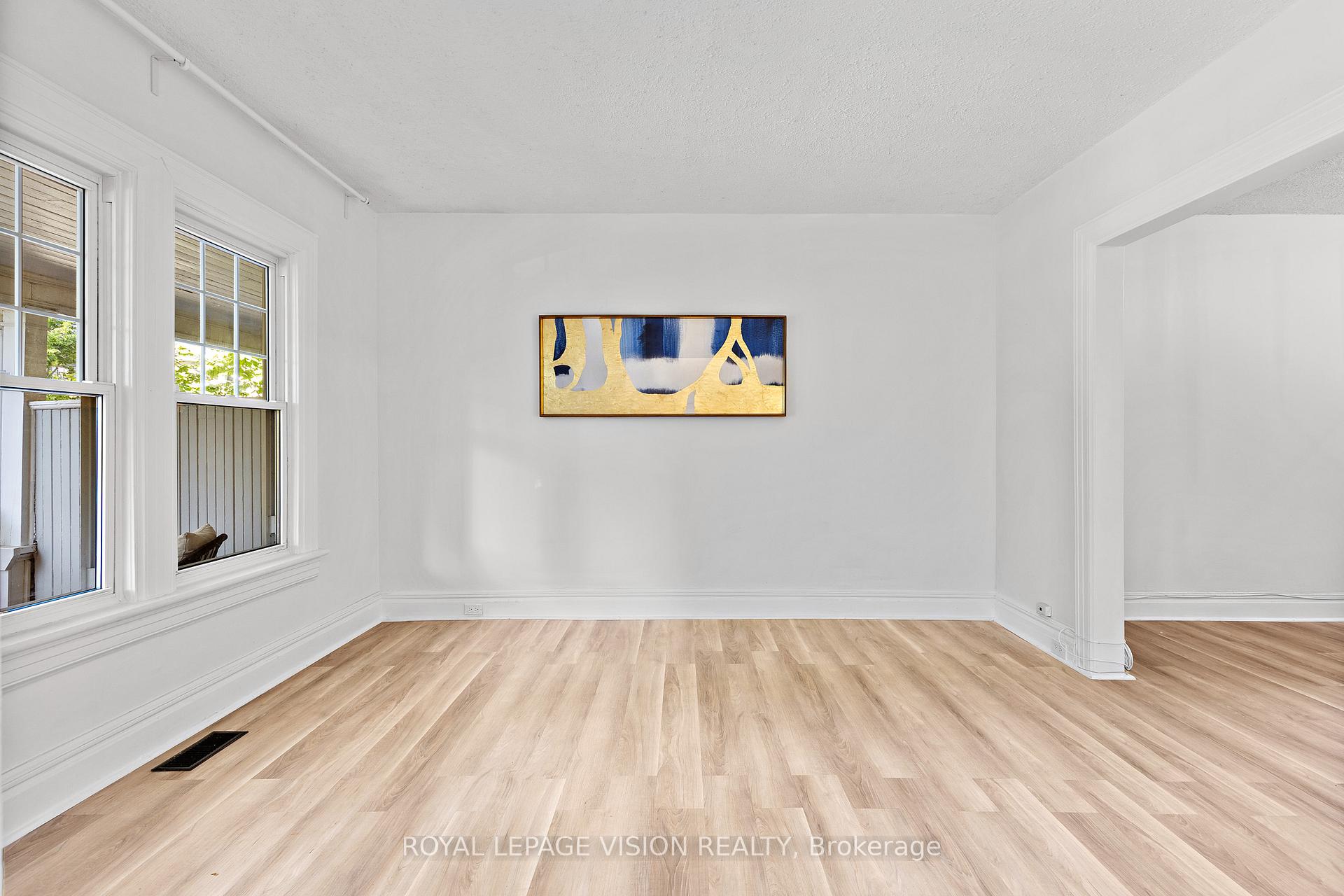 Photo 6 of 25 Bellefair Avenue, Toronto, The Beaches — HOMEH