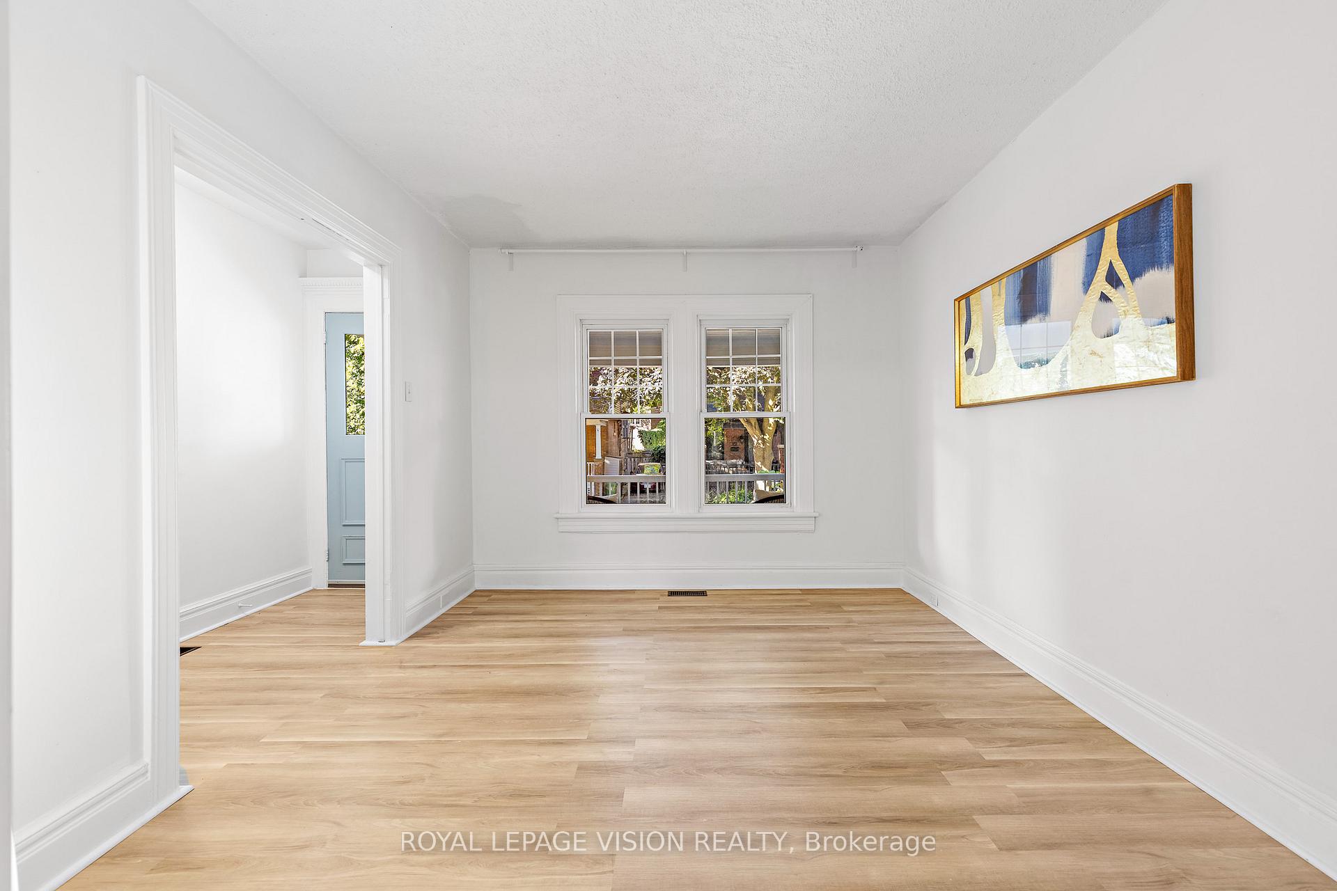 Photo 8 of 25 Bellefair Avenue, Toronto, The Beaches — HOMEH