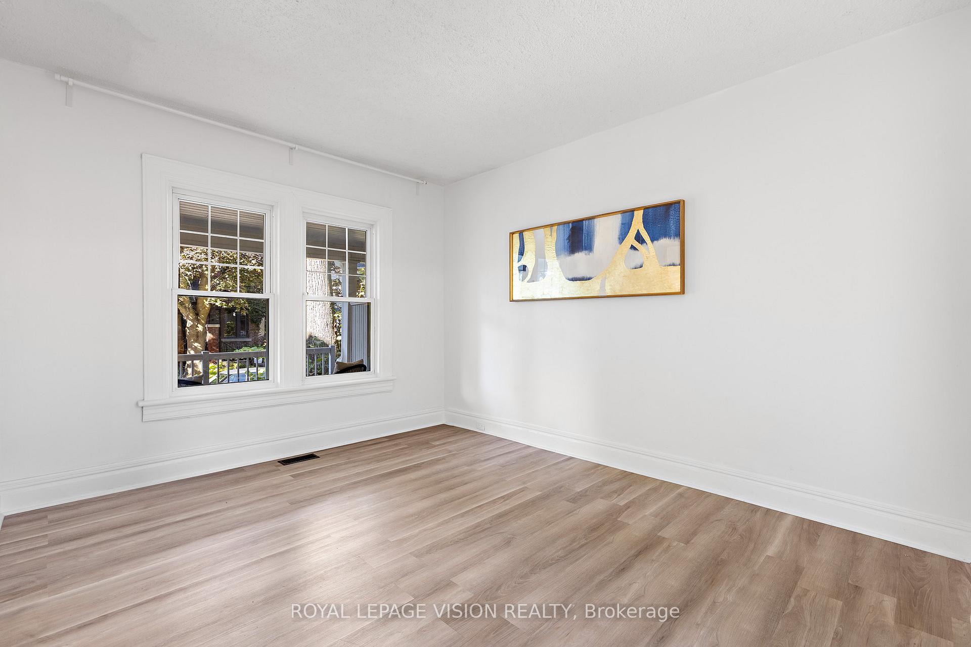 Photo 10 of 25 Bellefair Avenue, Toronto, The Beaches — HOMEH