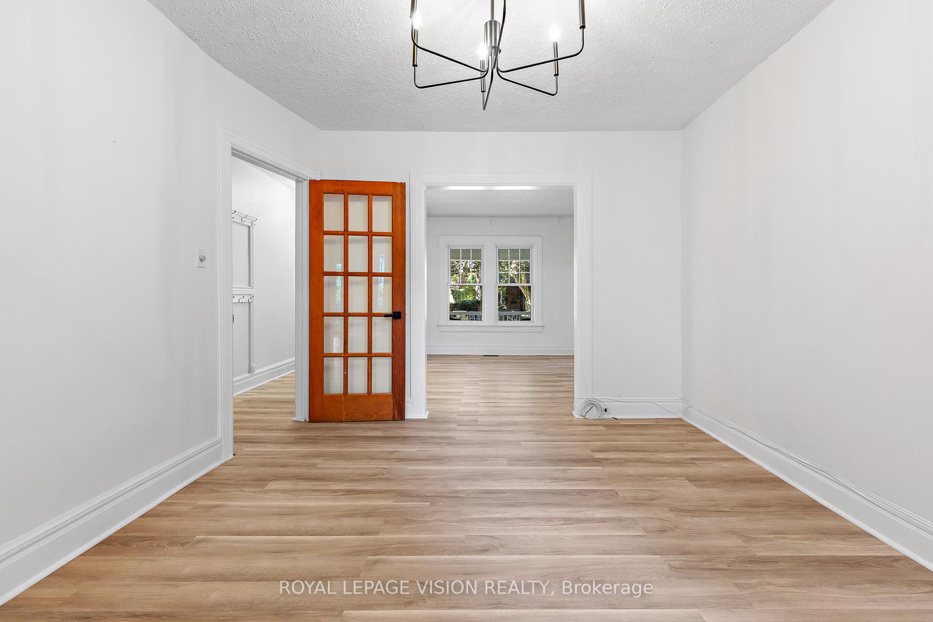 Photo 11 of 25 Bellefair Avenue, Toronto, The Beaches — HOMEH