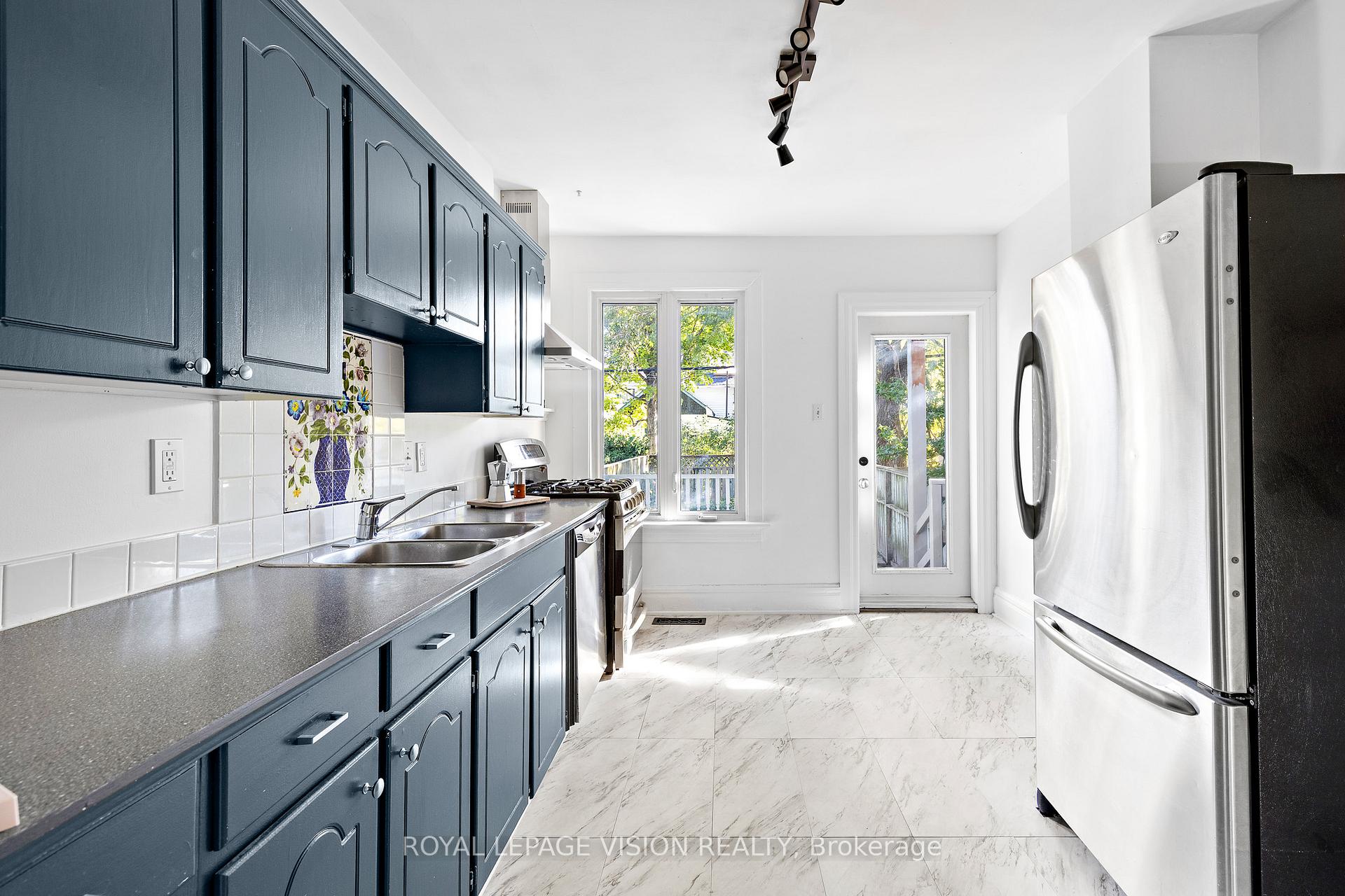 Photo 18 of 25 Bellefair Avenue, Toronto, The Beaches — HOMEH