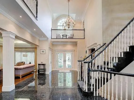 Photo 6 of 155 Renaissance Court, Vaughan, Beverley Glen — HOMEH