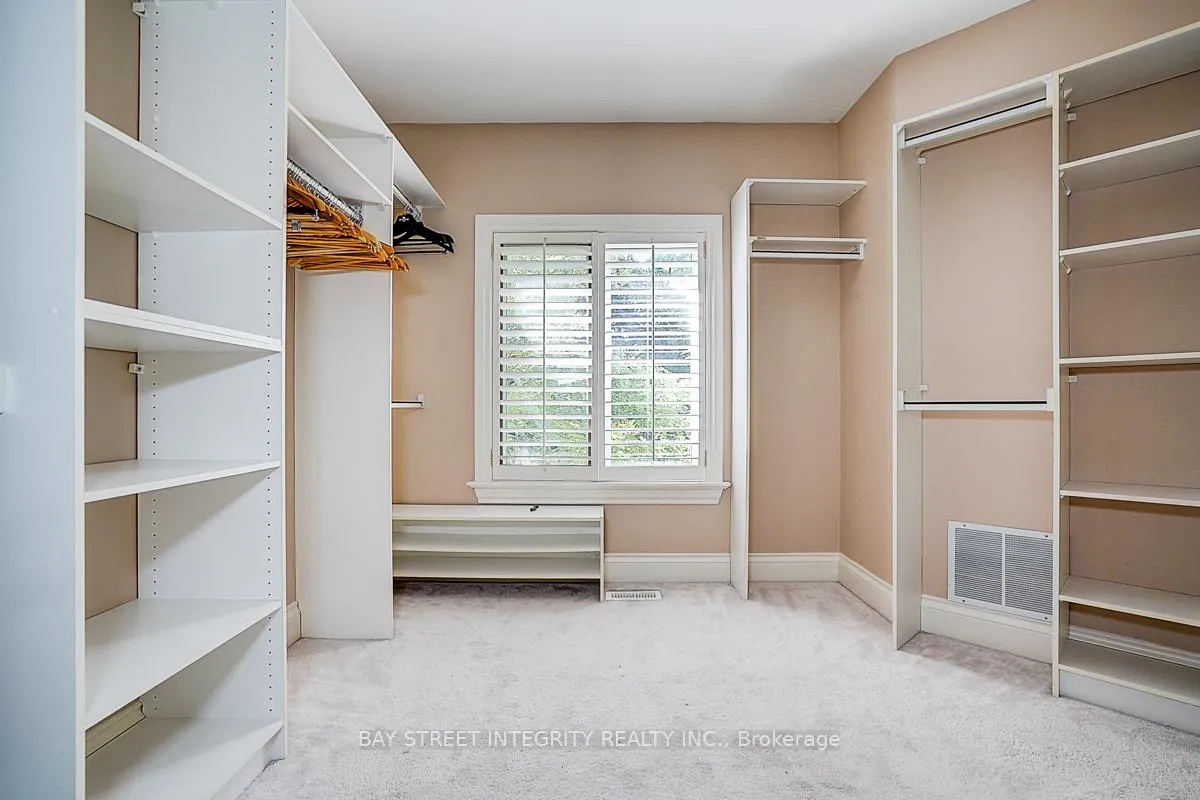 Photo 18 of 155 Renaissance Court, Vaughan, Beverley Glen — HOMEH
