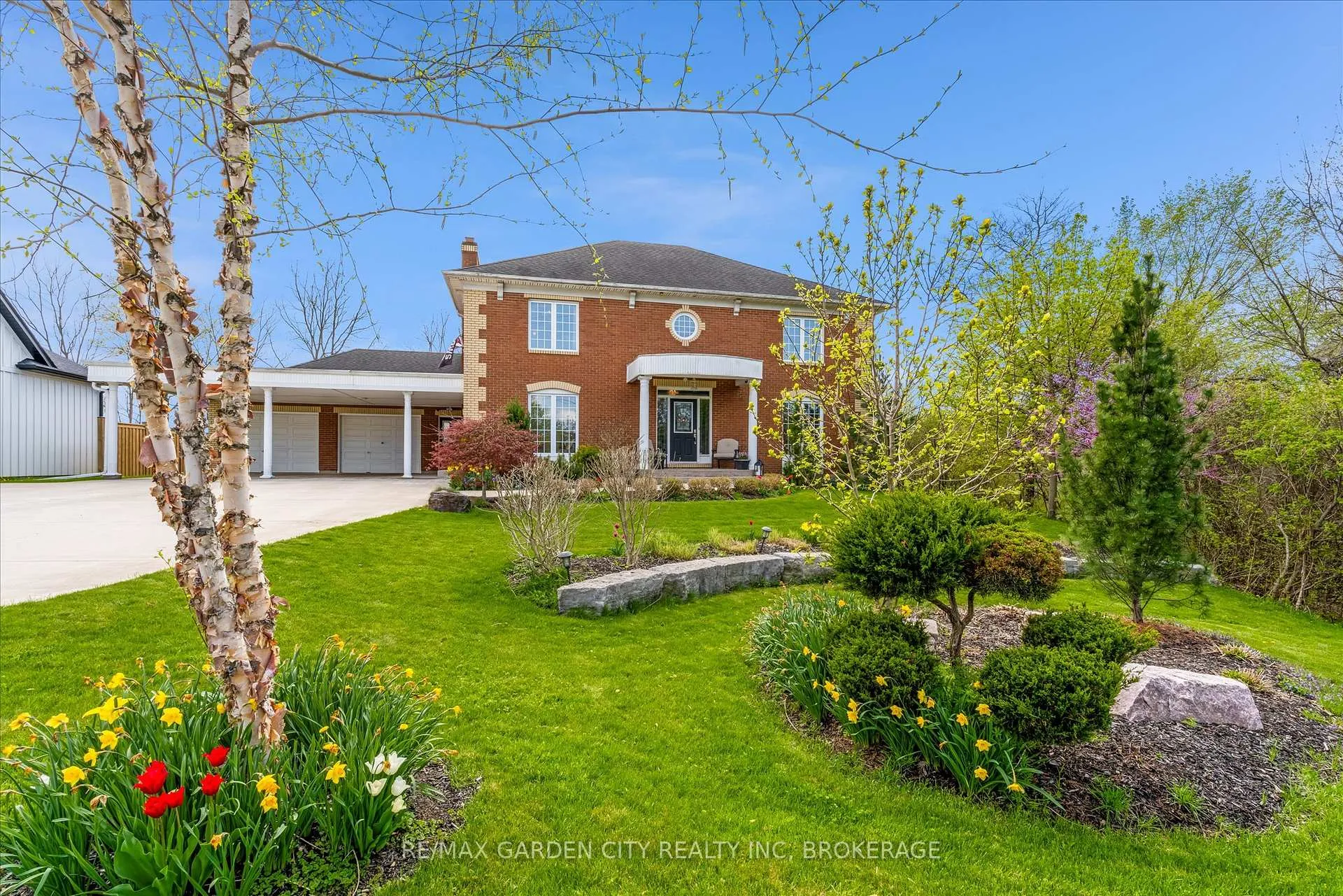 Photo 3 of 1387 Chippawa Creek Road, Thorold, Port Robinson — HOMEH