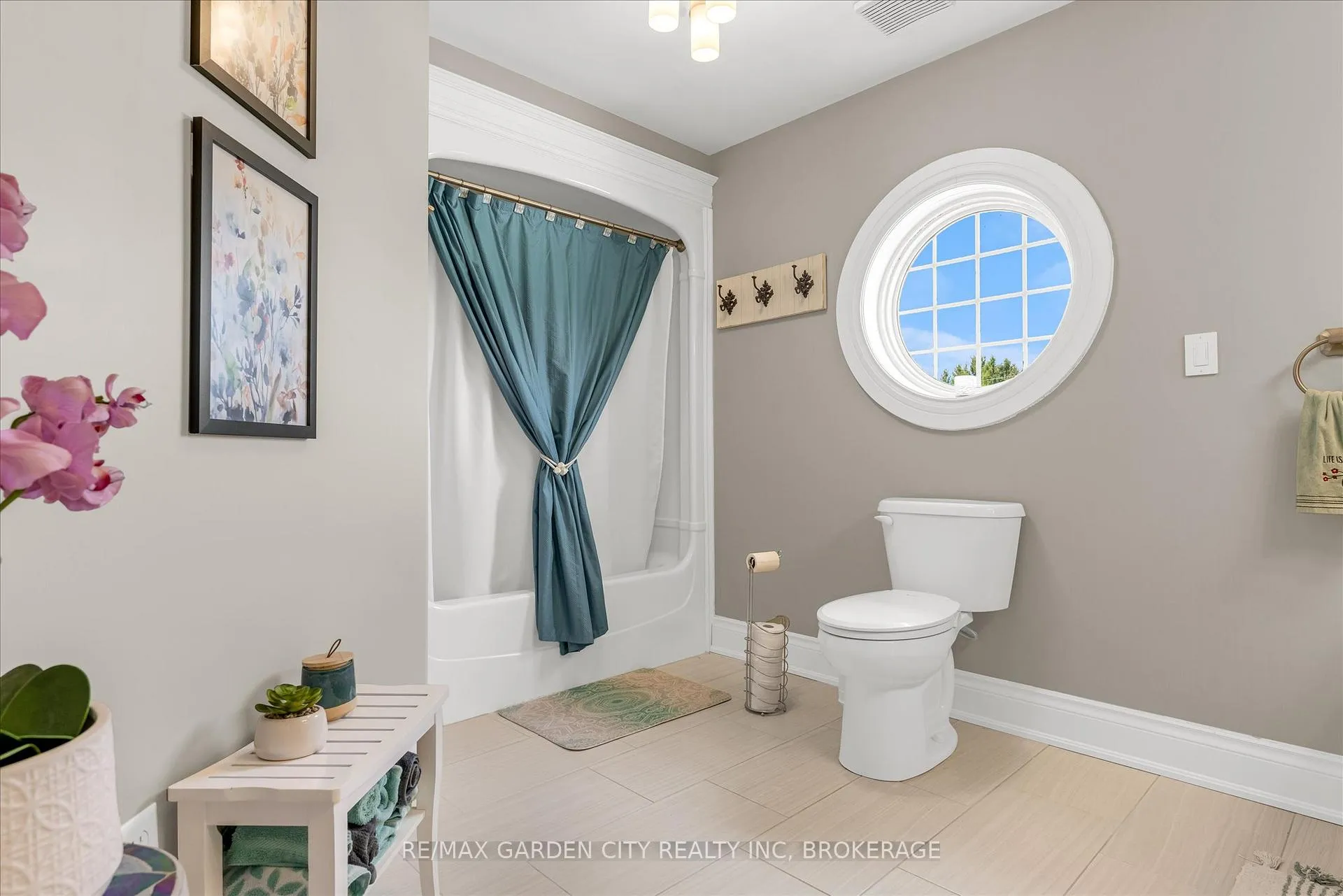 Photo 27 of 1387 Chippawa Creek Road, Thorold, Port Robinson — HOMEH