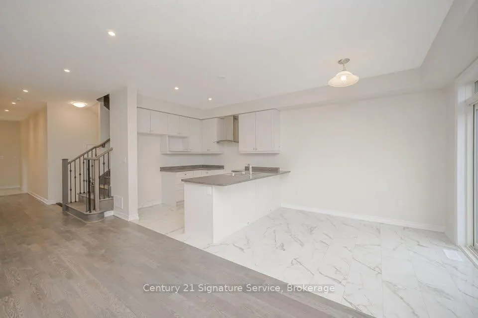 Photo 11 of Upper - 141 Vanilla Trail, Thorold, Rolling Meadows — HOMEH