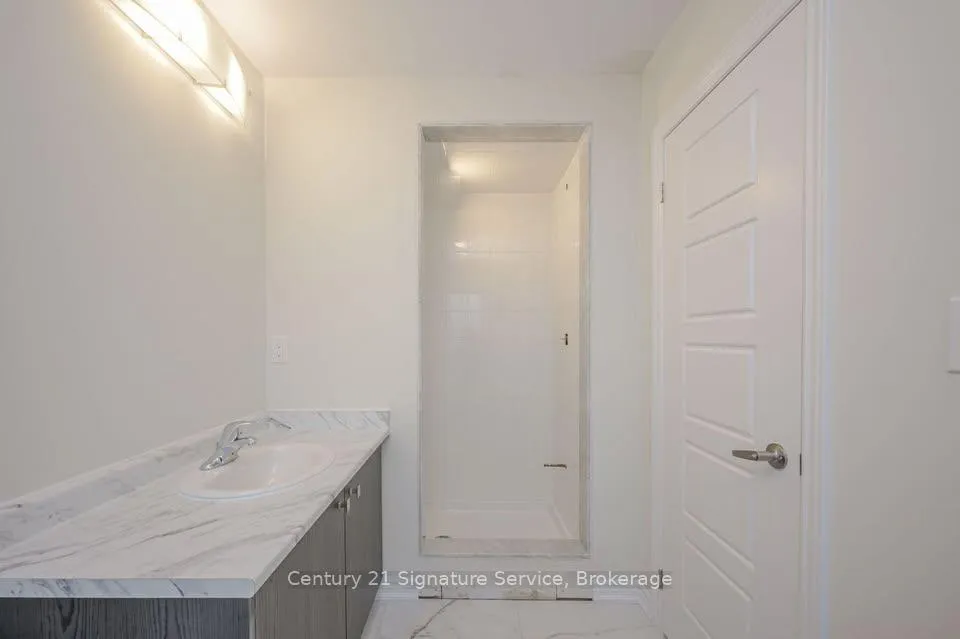 Photo 17 of Upper - 141 Vanilla Trail, Thorold, Rolling Meadows — HOMEH