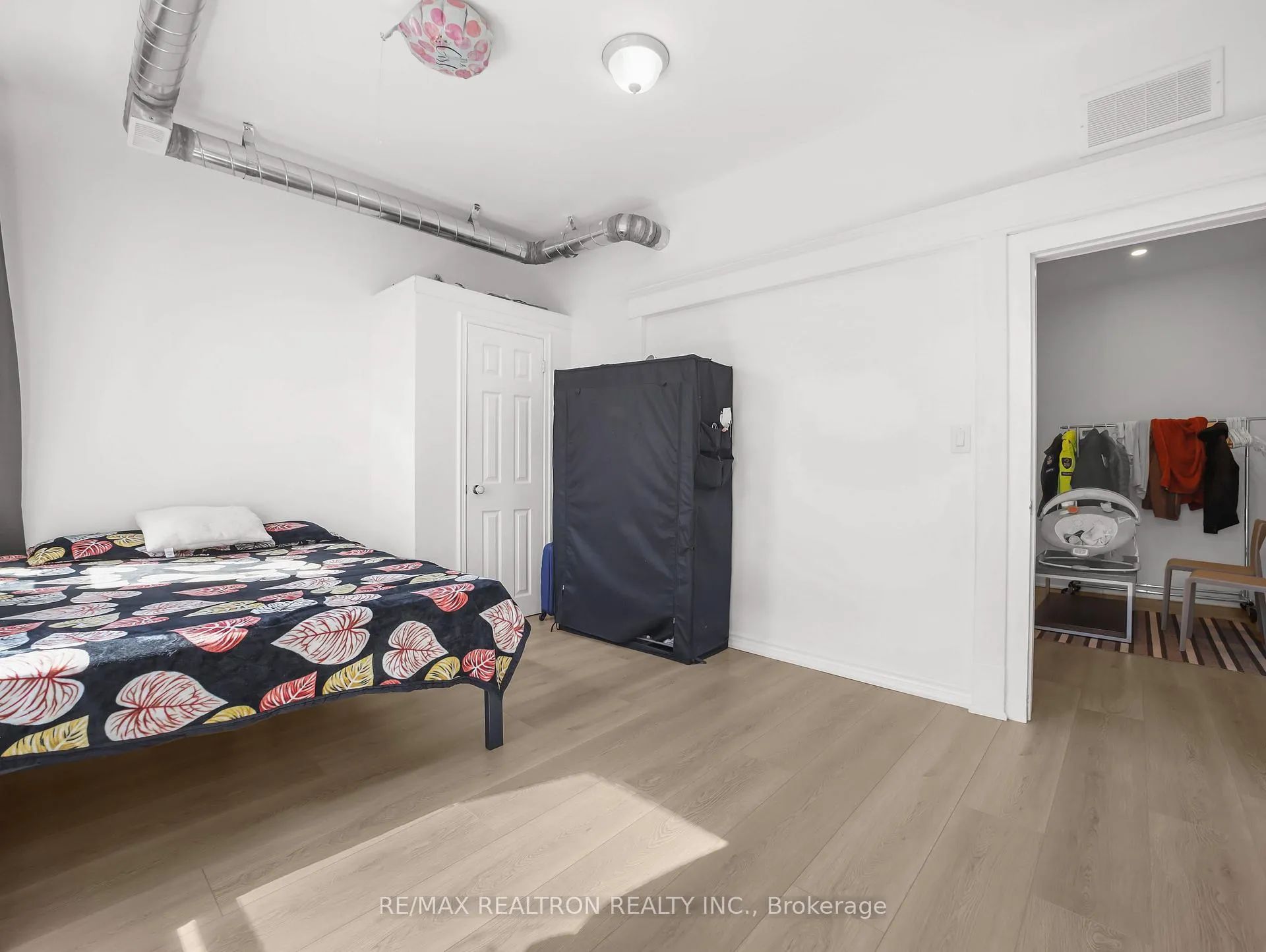 Photo 15 of 84 - 86 John Street S, Hamilton, Corktown — HOMEH