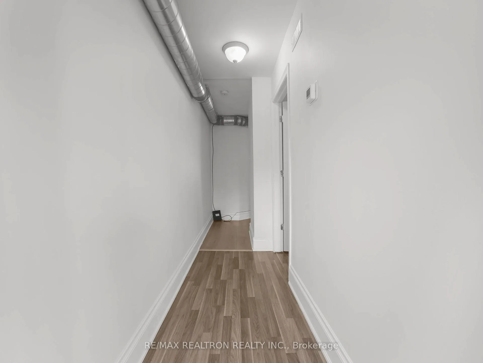Photo 19 of 84 - 86 John Street S, Hamilton, Corktown — HOMEH