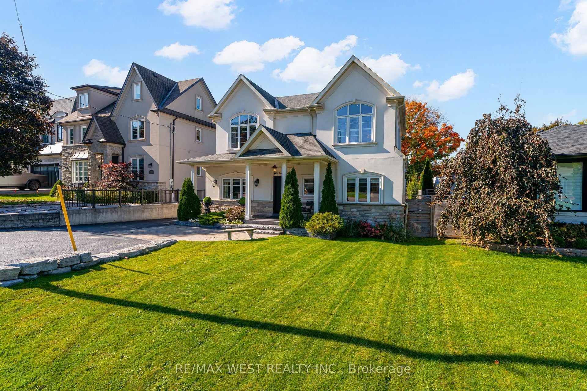 Photo 2 of 108 Hambly Avenue, King, King City — HOMEH