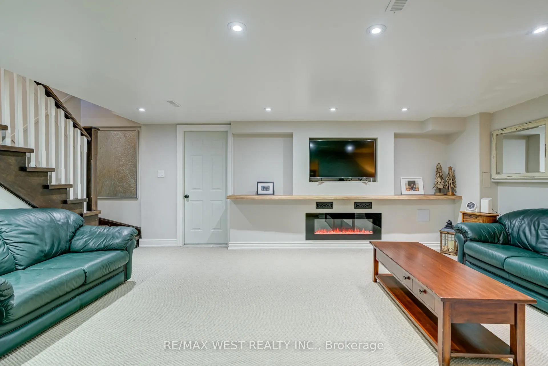 Photo 37 of 108 Hambly Avenue, King, King City — HOMEH