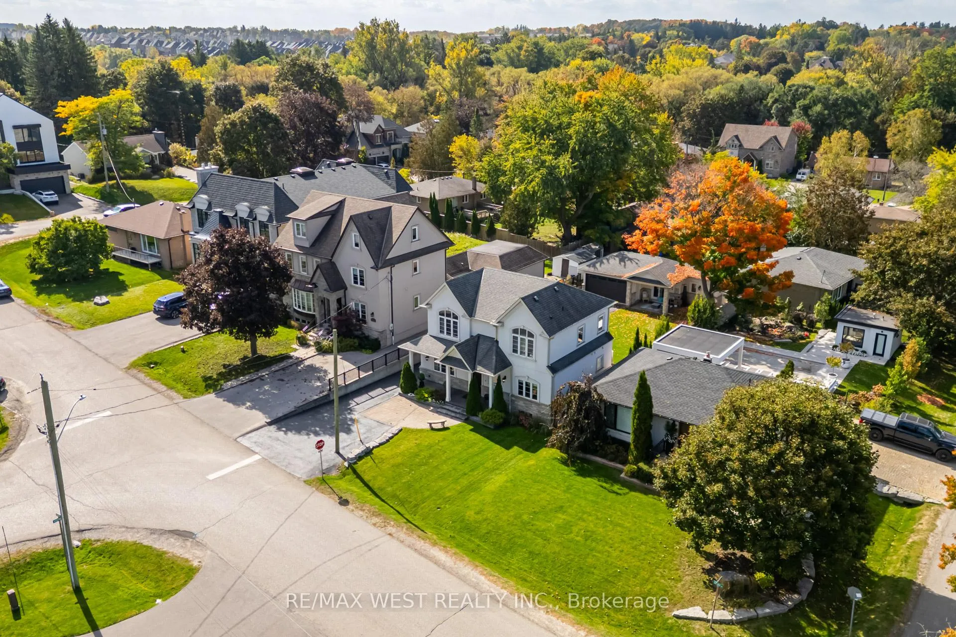 Photo 49 of 108 Hambly Avenue, King, King City — HOMEH