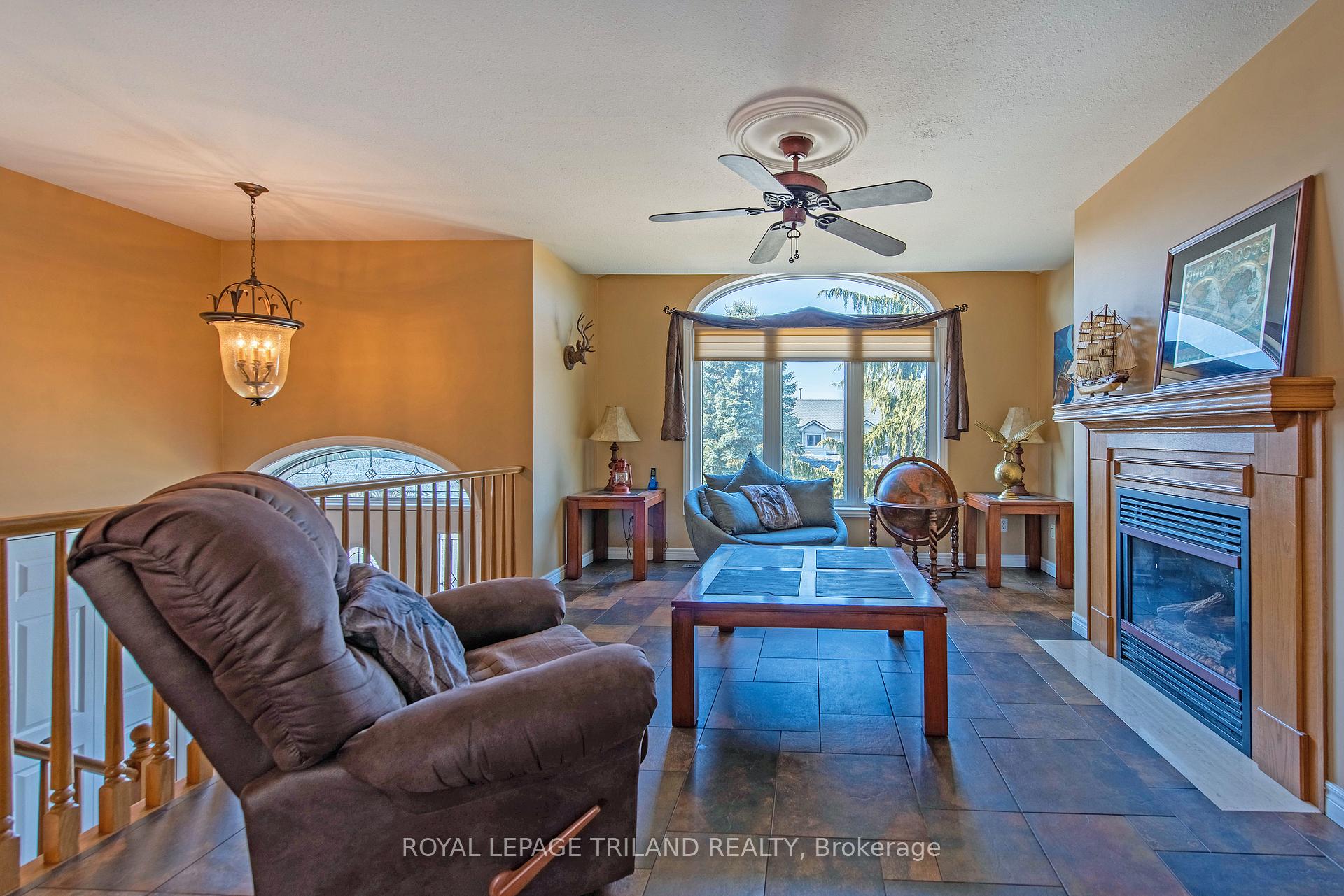 Photo 7 of 74 Village Gate Drive, Thames Centre, Dorchester — HOMEH