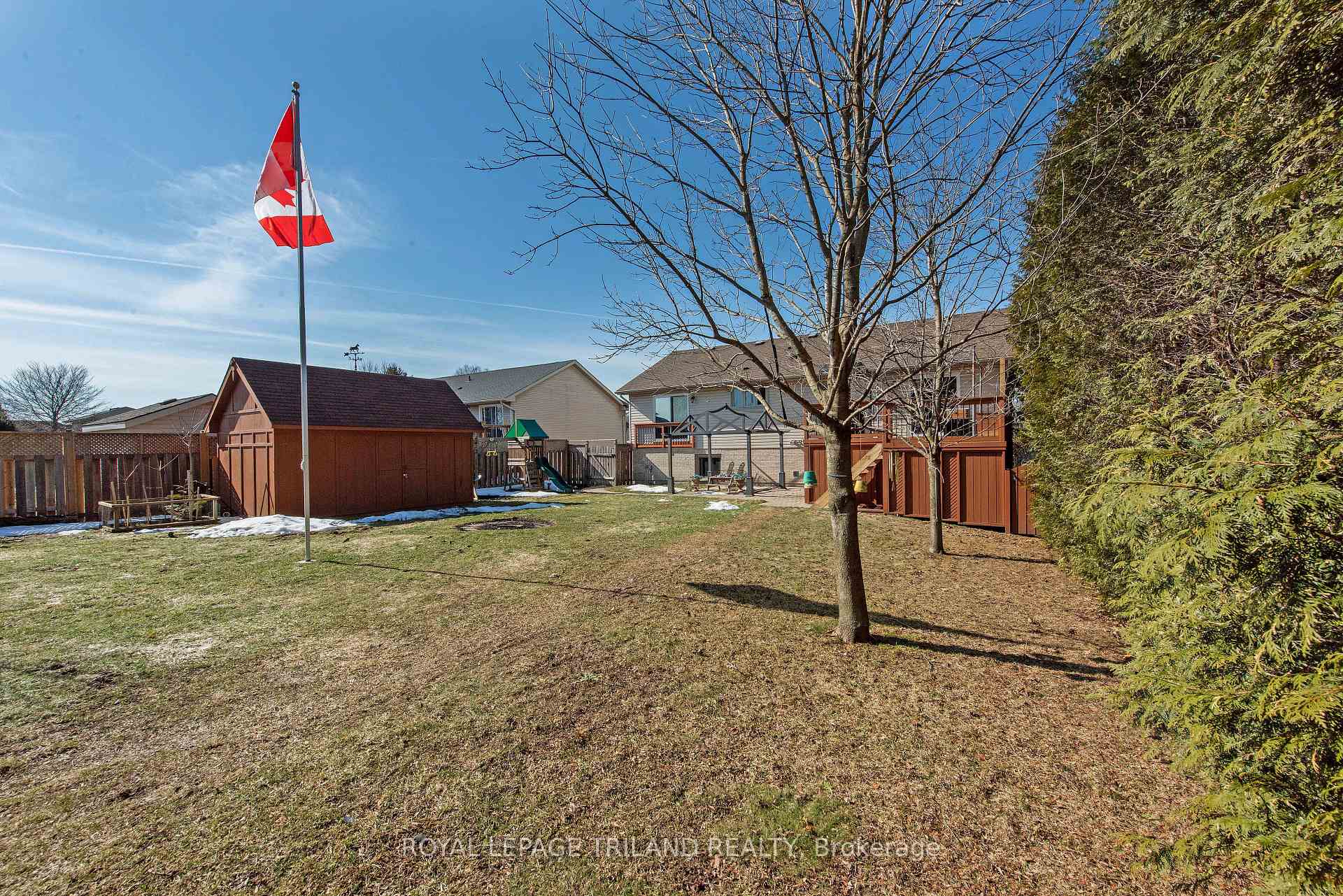 Photo 47 of 74 Village Gate Drive, Thames Centre, Dorchester — HOMEH