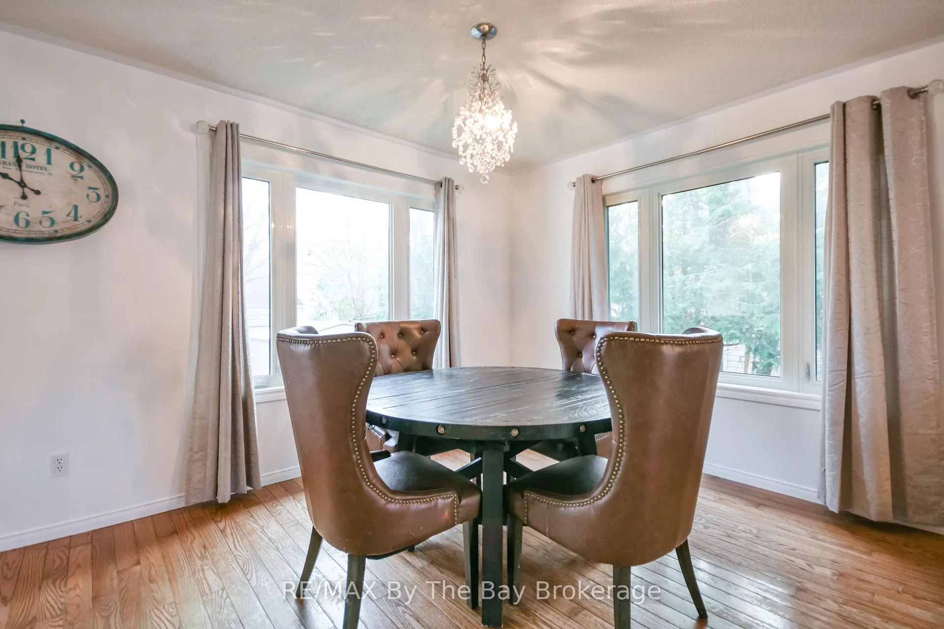 Photo 10 of 63 Fernbrook Drive, Wasaga Beach — HOMEH