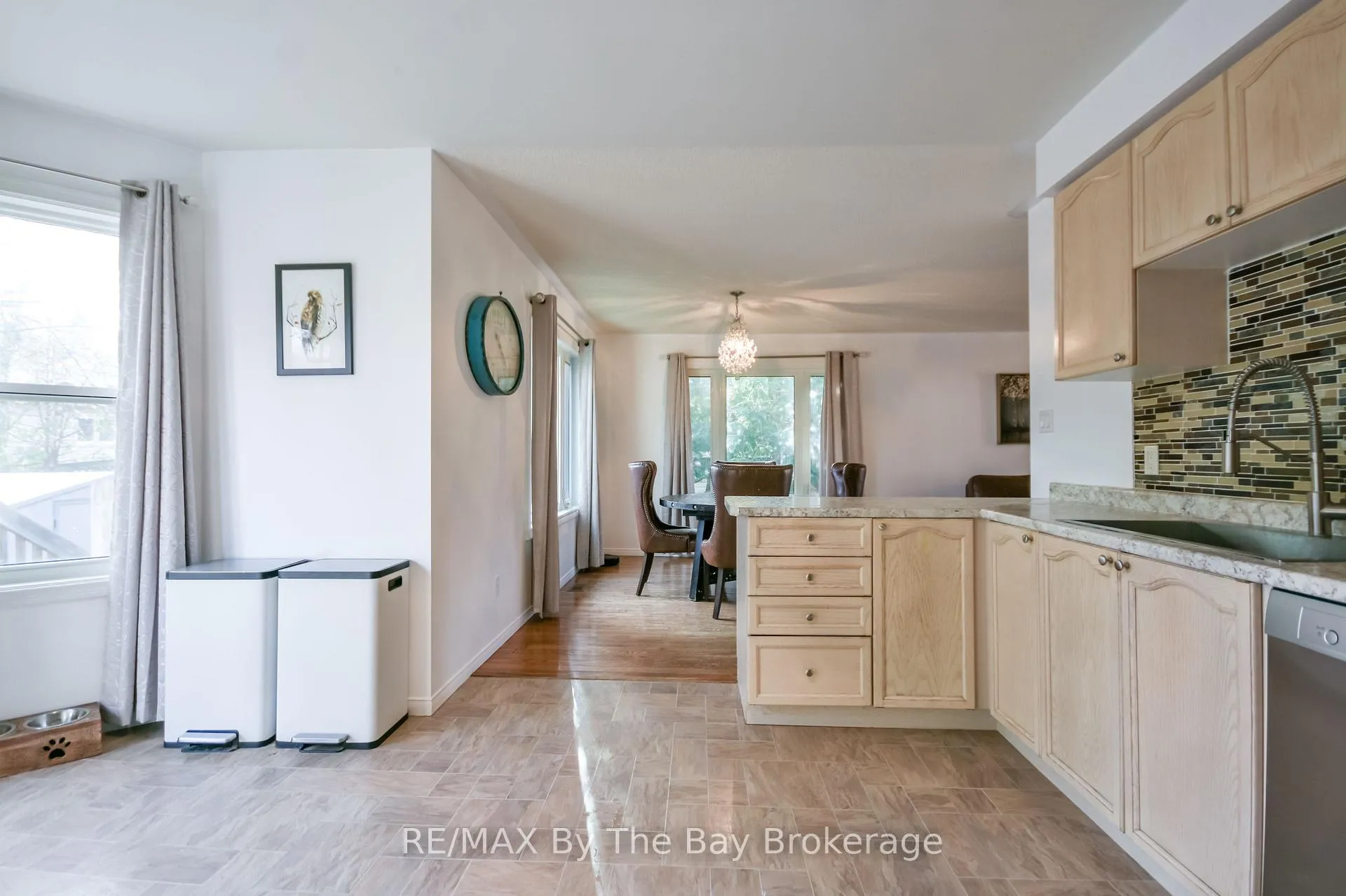Photo 15 of 63 Fernbrook Drive, Wasaga Beach — HOMEH