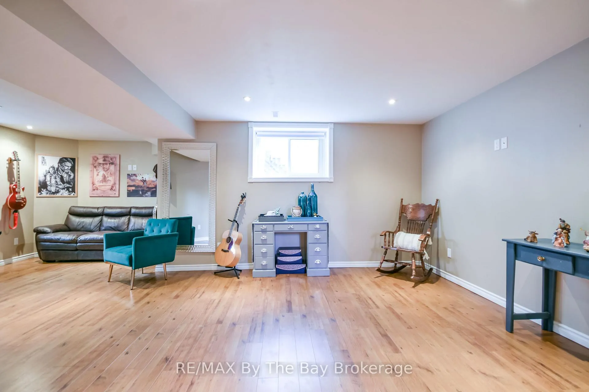 Photo 25 of 63 Fernbrook Drive, Wasaga Beach — HOMEH