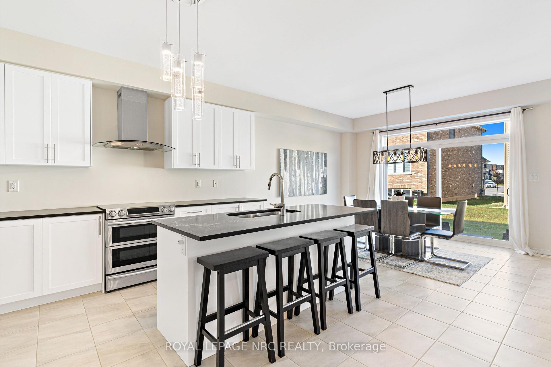 Photo 5 of 16 Doreen Drive, Thorold, Hurricane/Merrittville — HOMEH