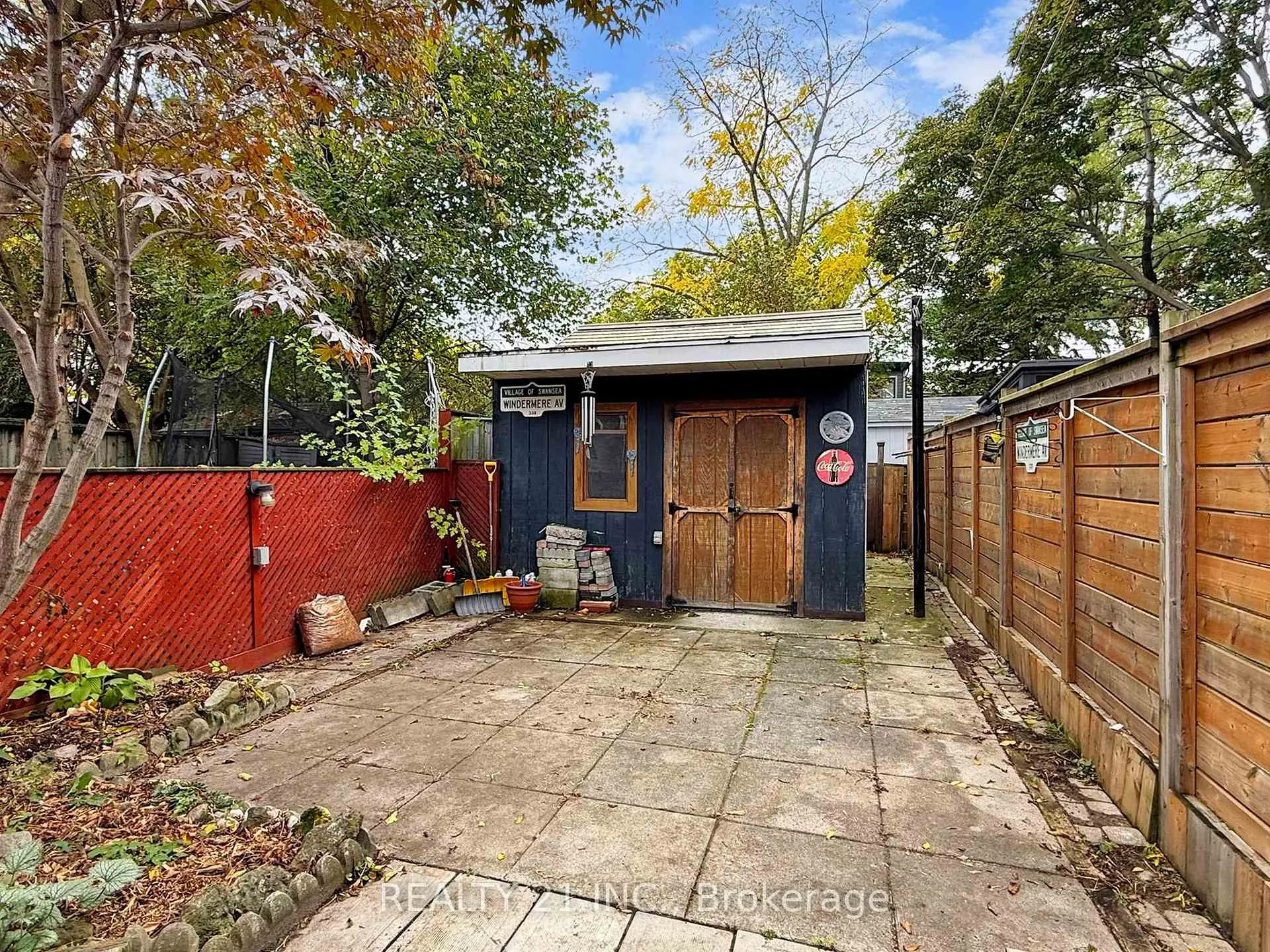 Photo 46 of 92 King Edward Ave, Toronto, Woodbine-Lumsden — HOMEH