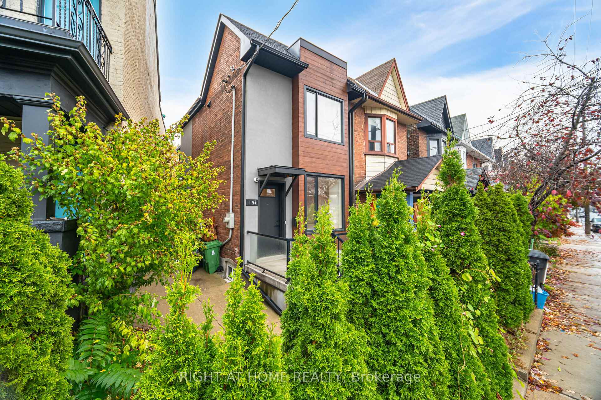 Front of 1193 Ossington Avenue E
