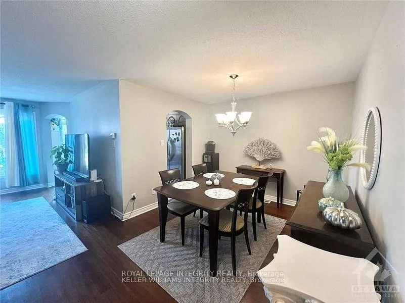 Photo 5 of 131 Forestbrook Street, Ottawa, Kanata - Morgan's Grant/South March — HOMEH