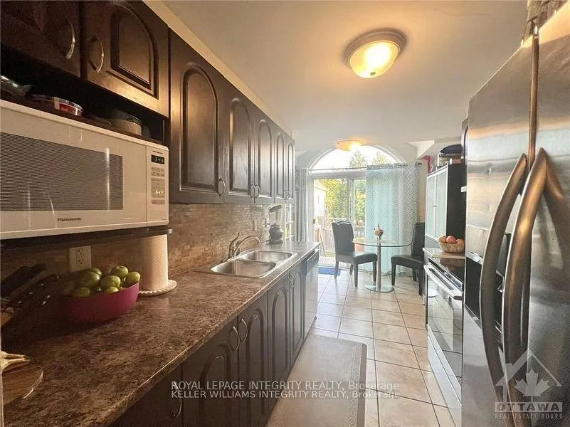 Photo 9 of 131 Forestbrook Street, Ottawa, Kanata - Morgan's Grant/South March — HOMEH