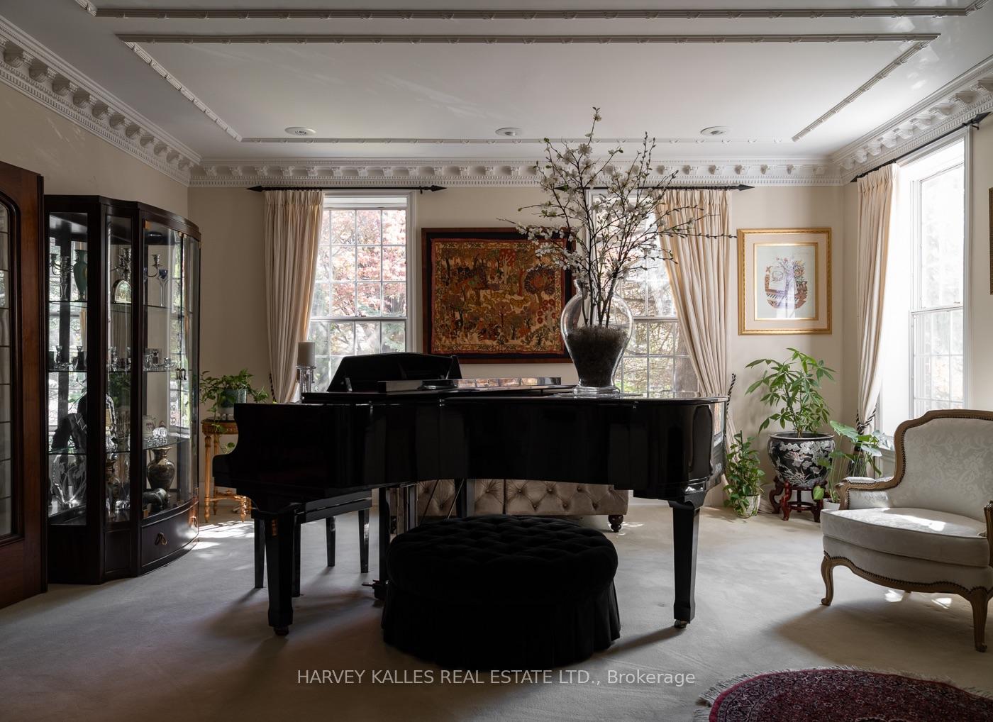 Photo 8 of 250 Warren Road, Toronto, Forest Hill South — HOMEH