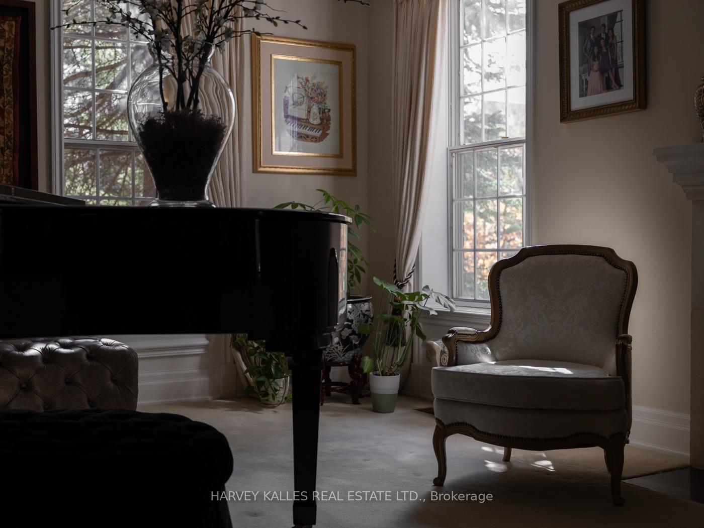 Photo 9 of 250 Warren Road, Toronto, Forest Hill South — HOMEH