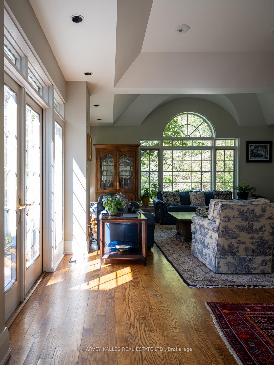Photo 18 of 250 Warren Road, Toronto, Forest Hill South — HOMEH