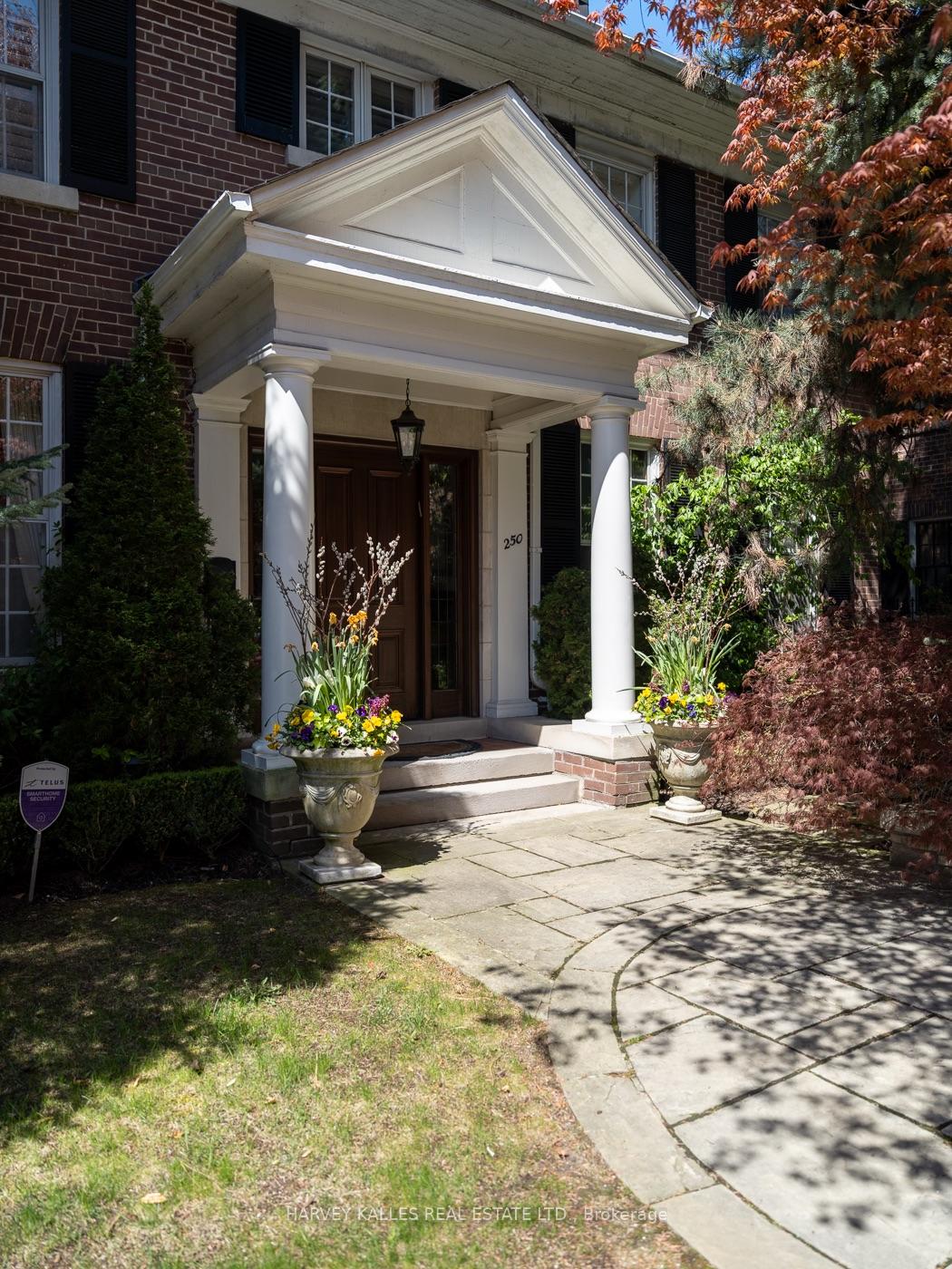Photo 37 of 250 Warren Road, Toronto, Forest Hill South — HOMEH
