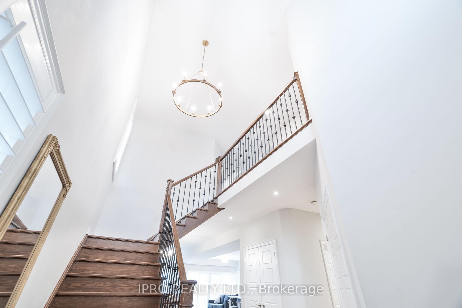 Photo 5 of 47 Homestead Way, Thorold, Rolling Meadows — HOMEH