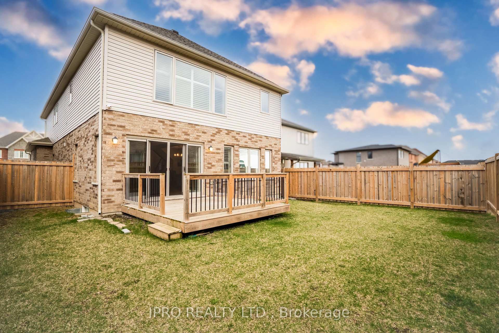 Photo 48 of 47 Homestead Way, Thorold, Rolling Meadows — HOMEH