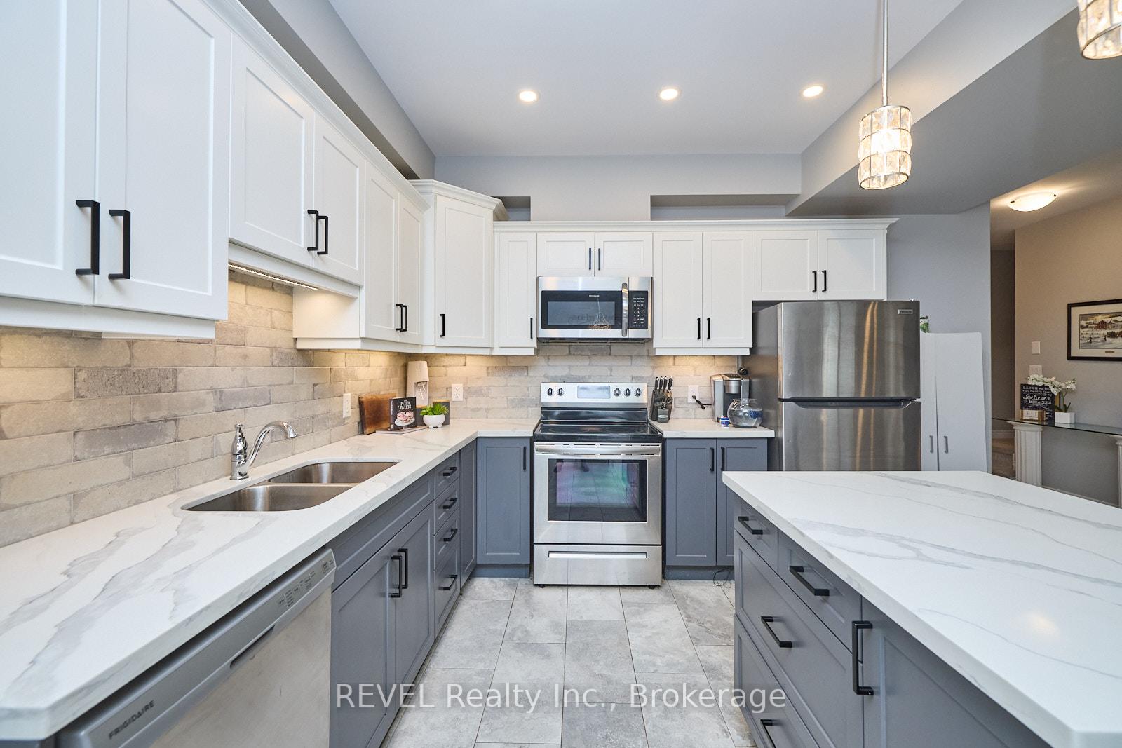 Photo 5 of 61 Lamb Crescent, Thorold, Hurricane/Merrittville — HOMEH
