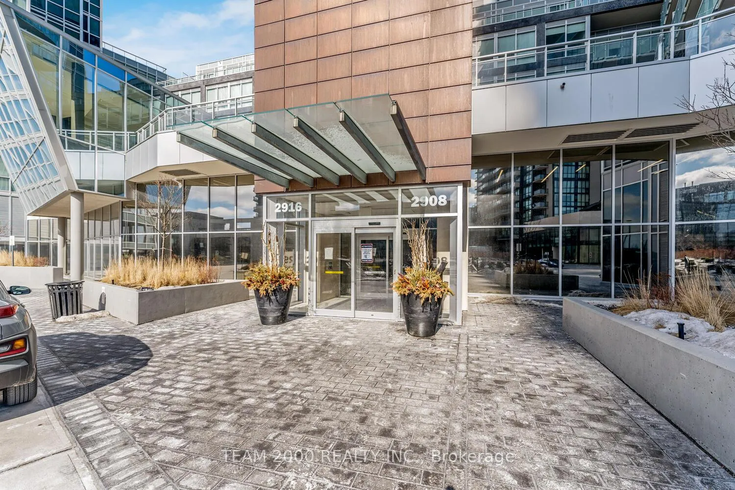 Photo 2 of Unit 3010, 2916 Highway 7, Vaughan, Concord — HOMEH