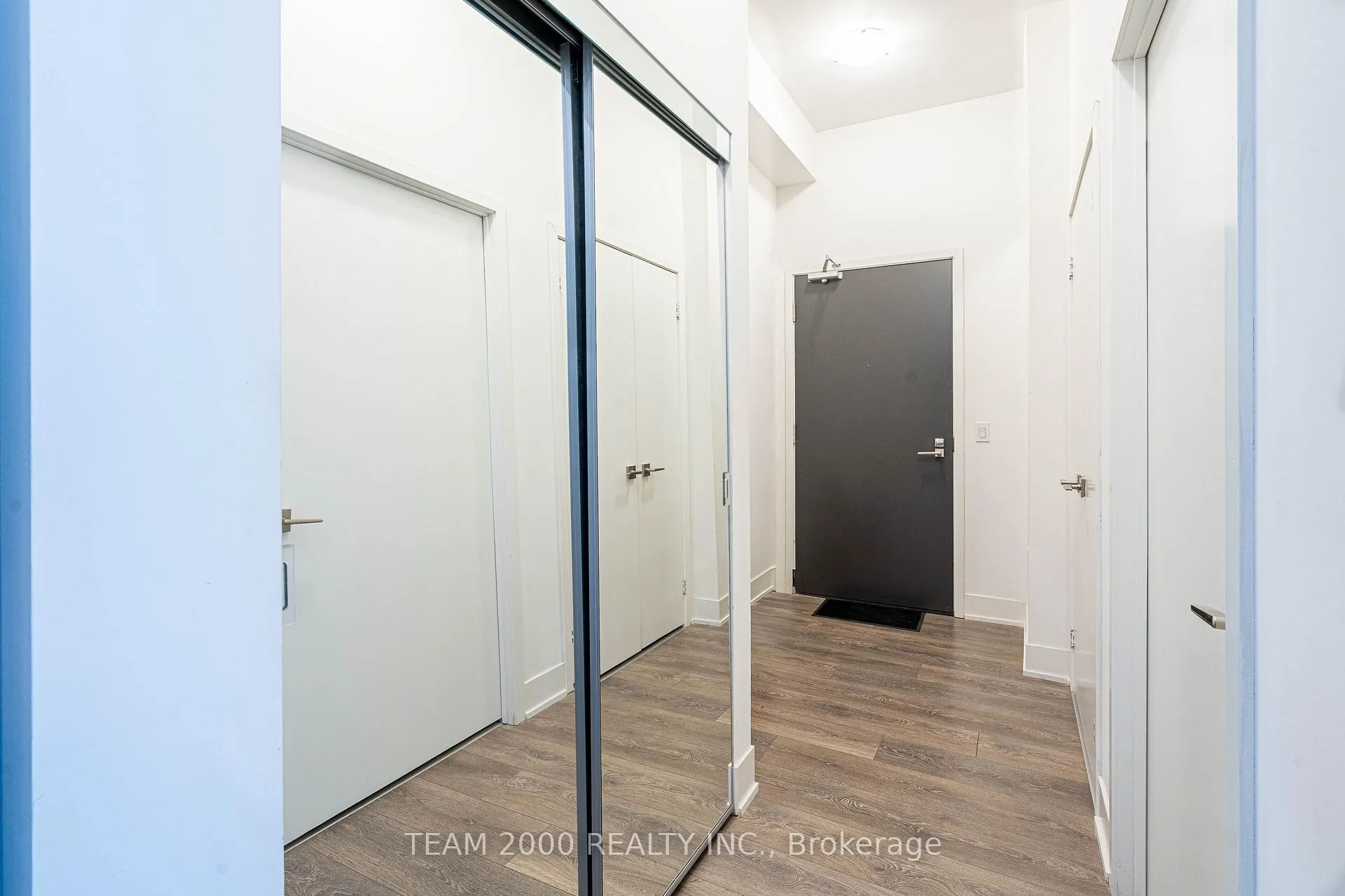 Photo 9 of Unit 3010, 2916 Highway 7, Vaughan, Concord — HOMEH