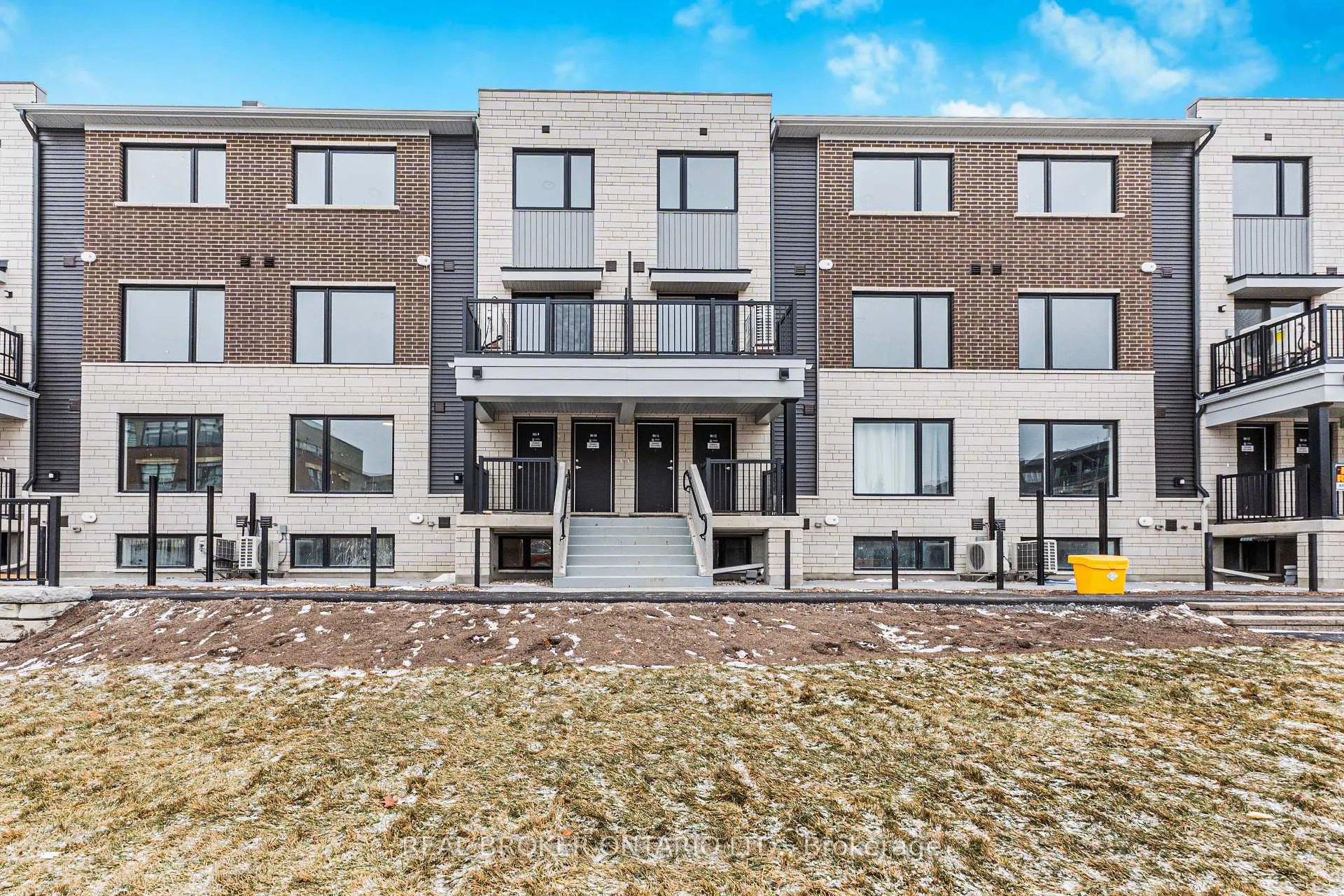 Photo 2 of Unit 9, 301 Glenroy Gilbert Drive, Ottawa, Barrhaven - Strandherd — HOMEH