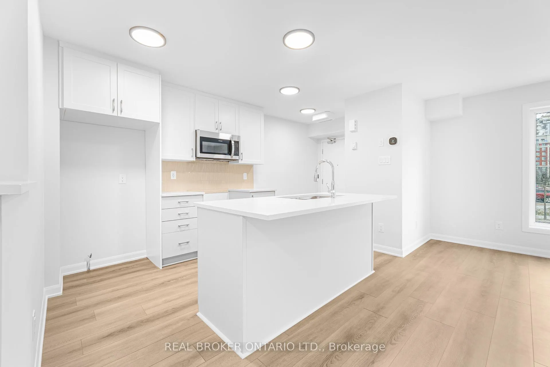 Photo 11 of Unit 9, 301 Glenroy Gilbert Drive, Ottawa, Barrhaven - Strandherd — HOMEH