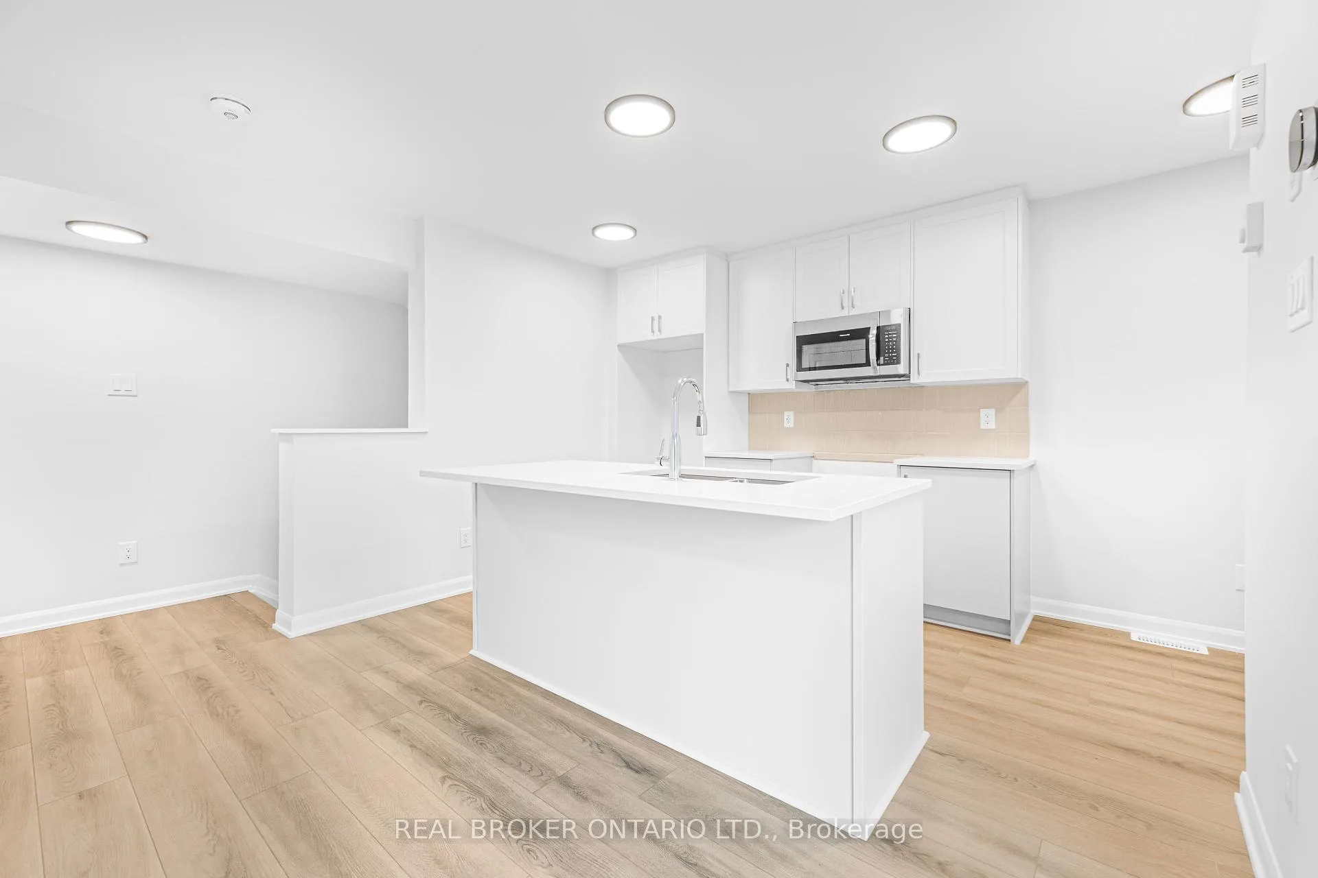 Photo 17 of Unit 9, 301 Glenroy Gilbert Drive, Ottawa, Barrhaven - Strandherd — HOMEH