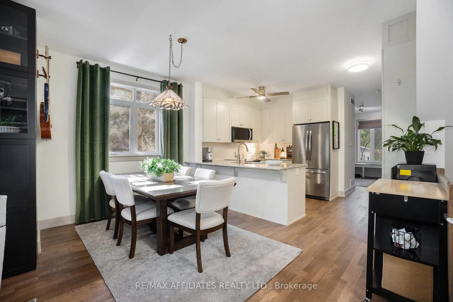 Photo 9 of 52 Bergeron Private, Ottawa, Chapel Hill — HOMEH