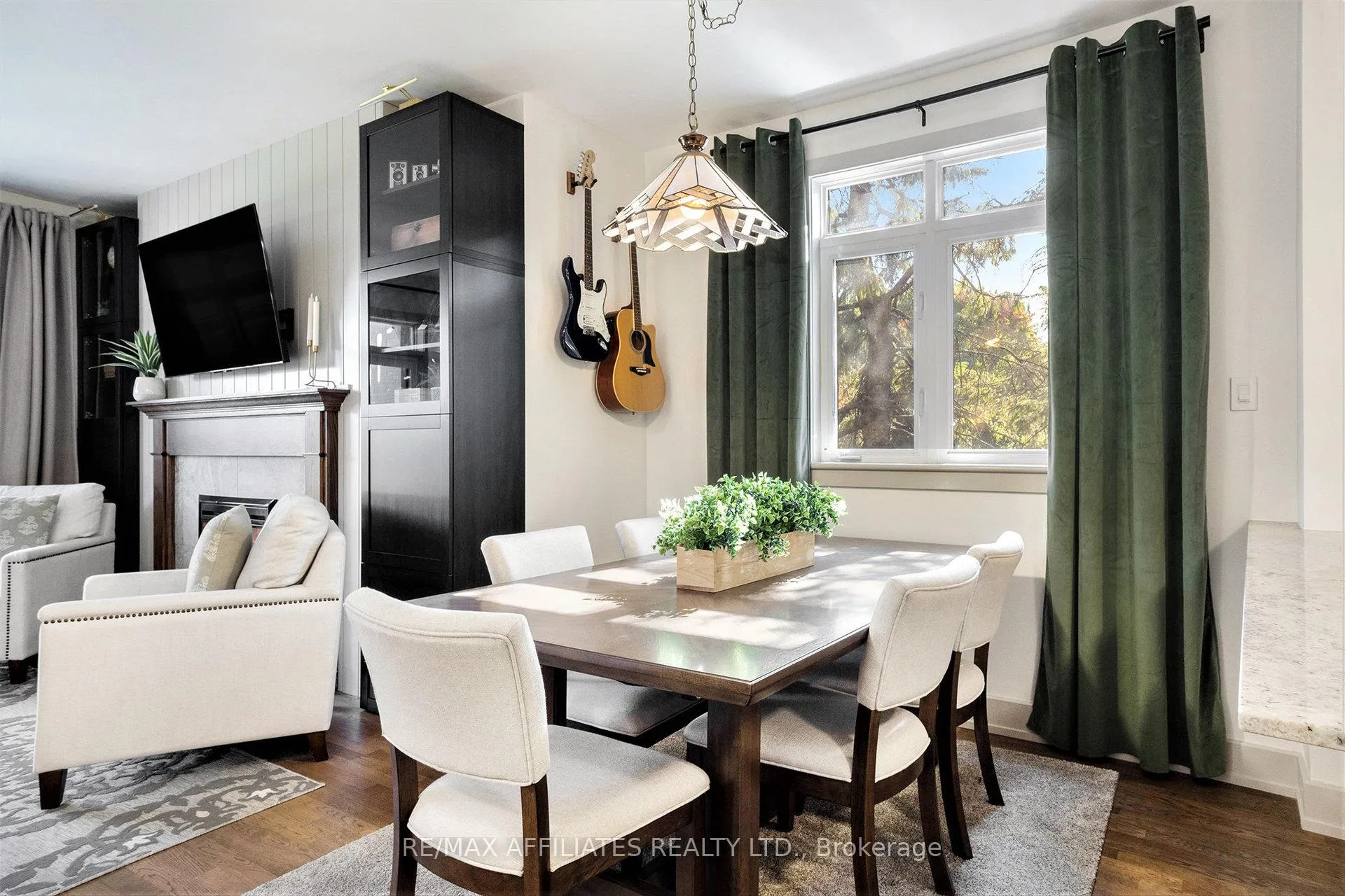 Photo 10 of 52 Bergeron Private, Ottawa, Chapel Hill — HOMEH