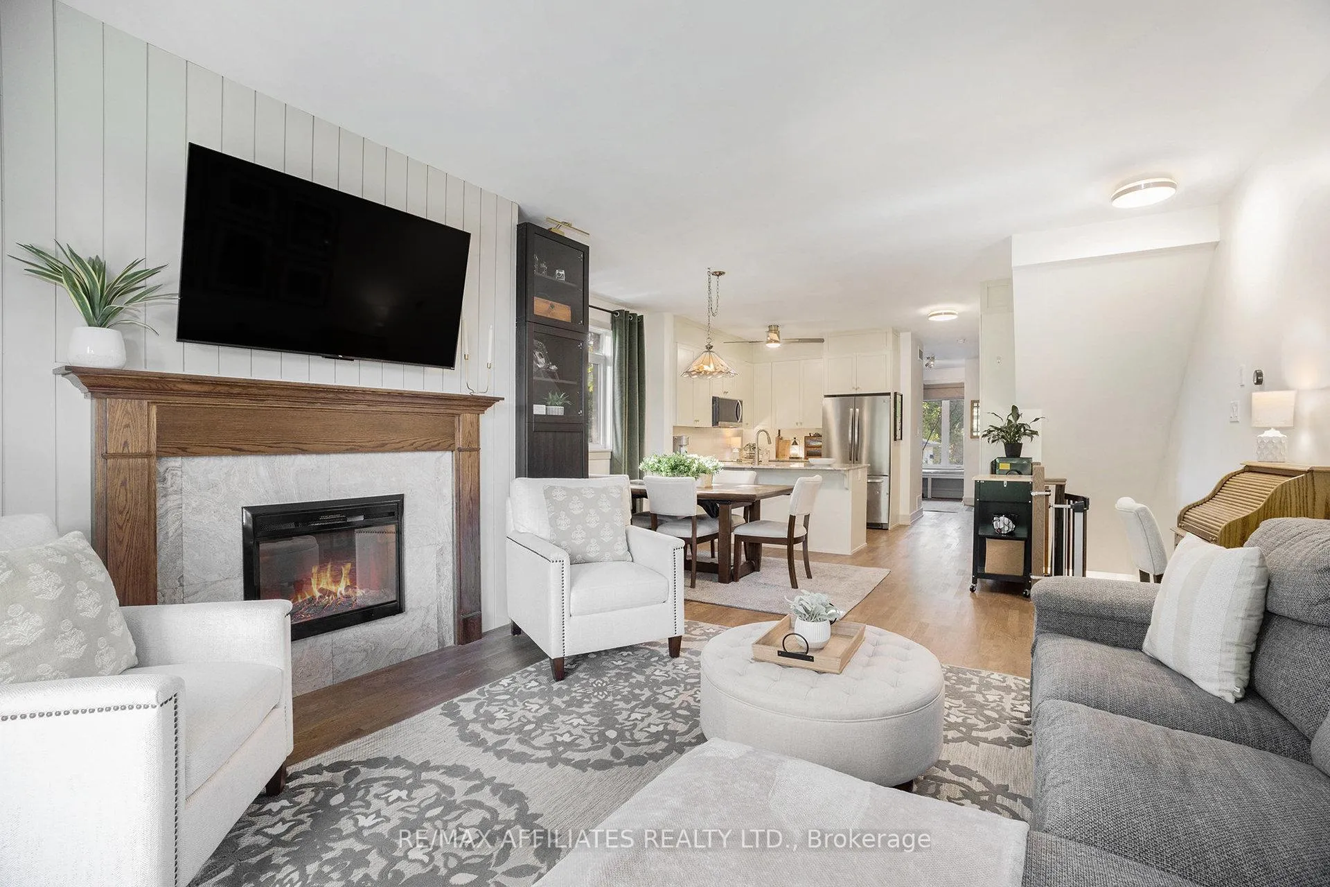 Photo 13 of 52 Bergeron Private, Ottawa, Chapel Hill — HOMEH
