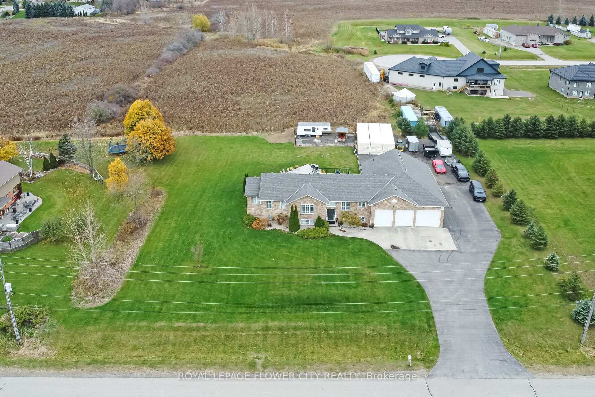 Photo 1 of 14 Stardust Drive N, Thames Centre, Rural Thames Centre — HOMEH